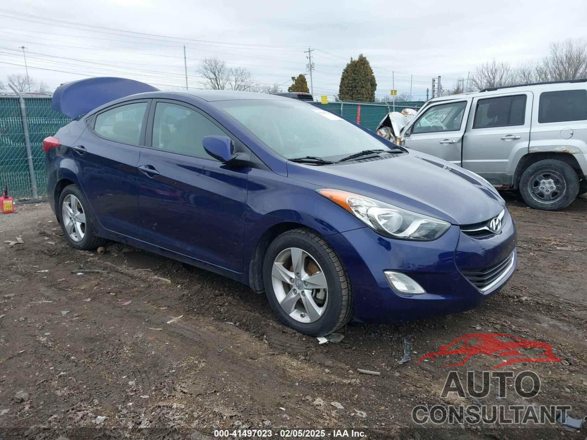 HYUNDAI ELANTRA 2013 - 5NPDH4AE0DH159363