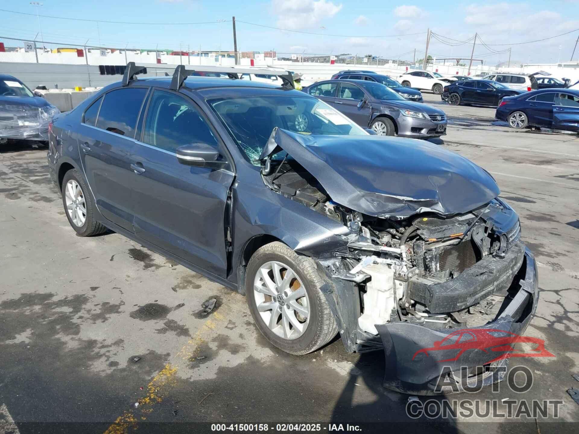 VOLKSWAGEN JETTA 2014 - 3VWD17AJ2EM247813