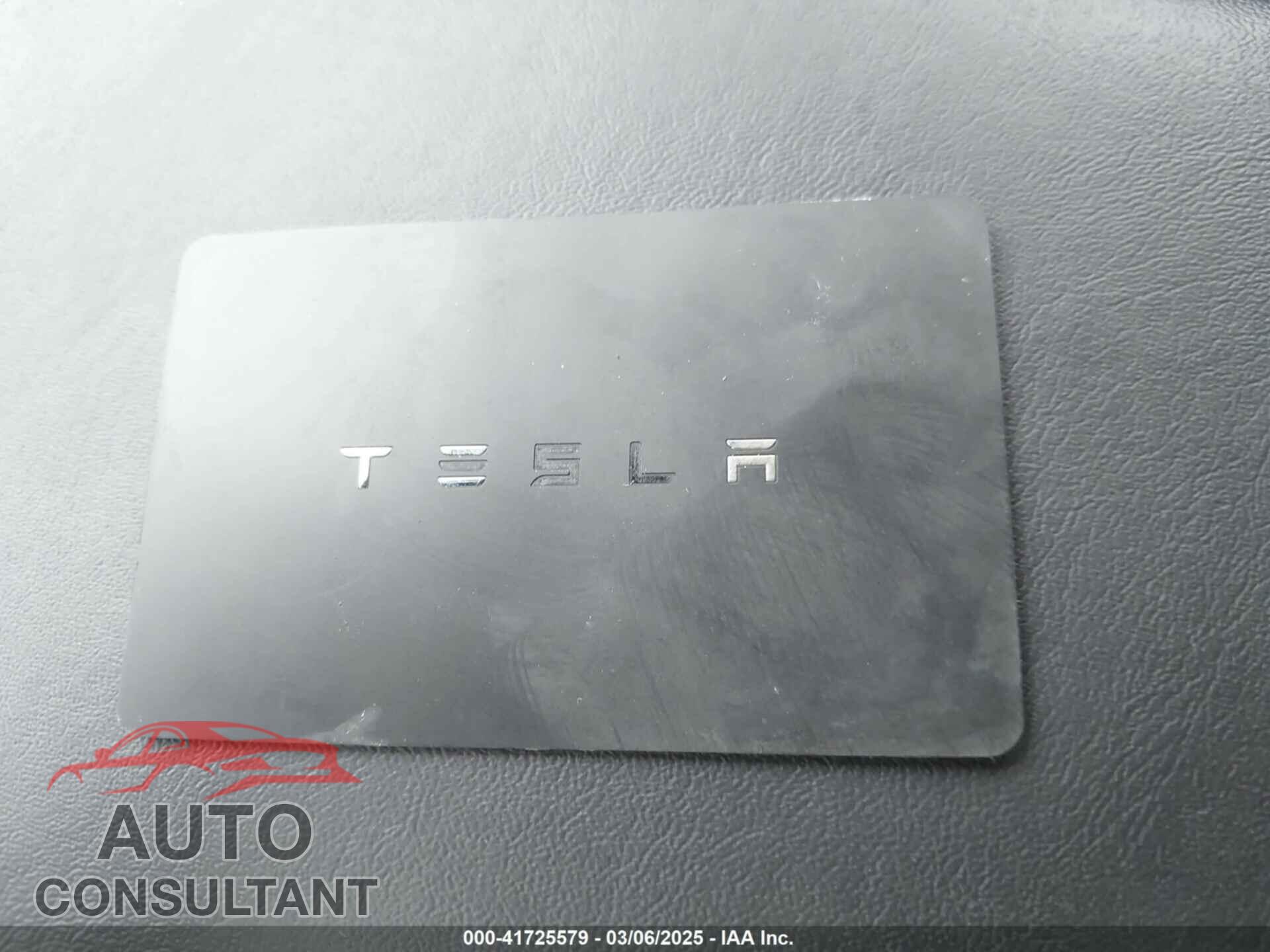 TESLA MODEL 3 2017 - 5YJ3E1EA8HF001738
