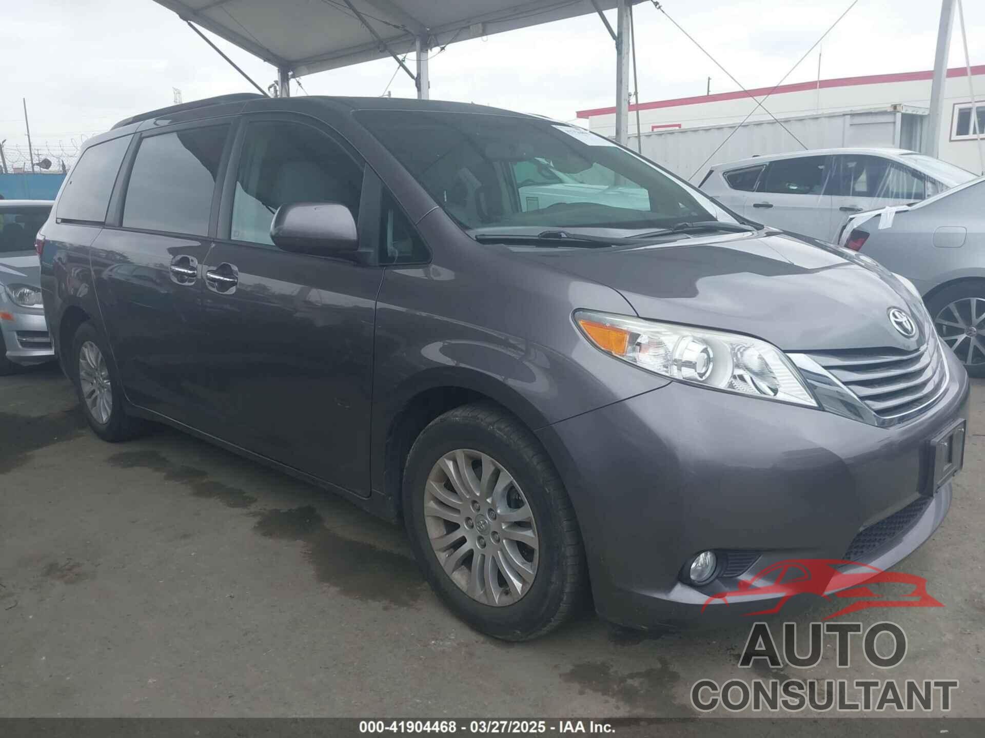 TOYOTA SIENNA 2017 - 5TDYZ3DC5HS896528
