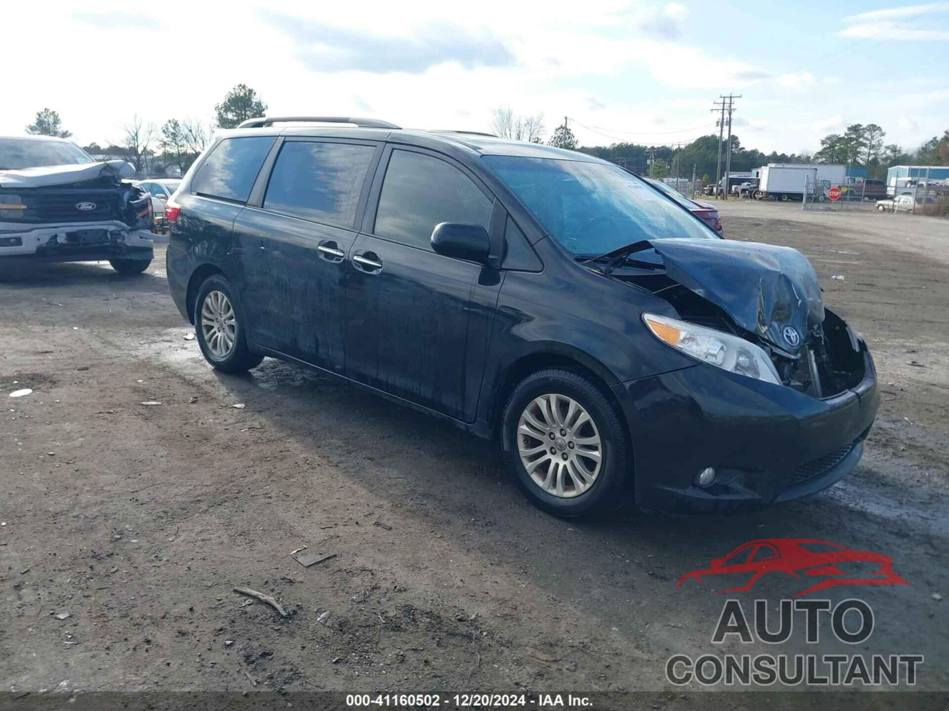 TOYOTA SIENNA 2017 - 5TDYZ3DC8HS790851