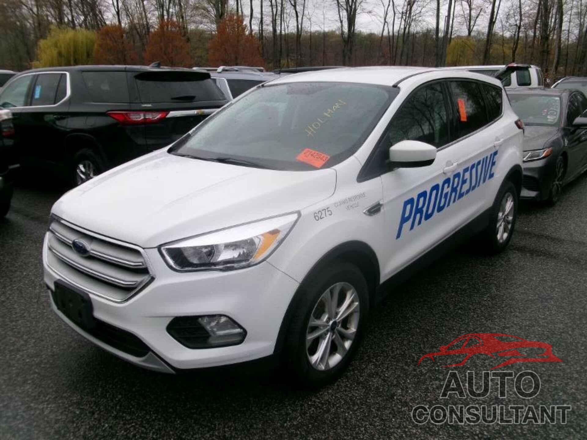 FORD ESCAPE 2017 - 1FMCU0GD1HUE56275