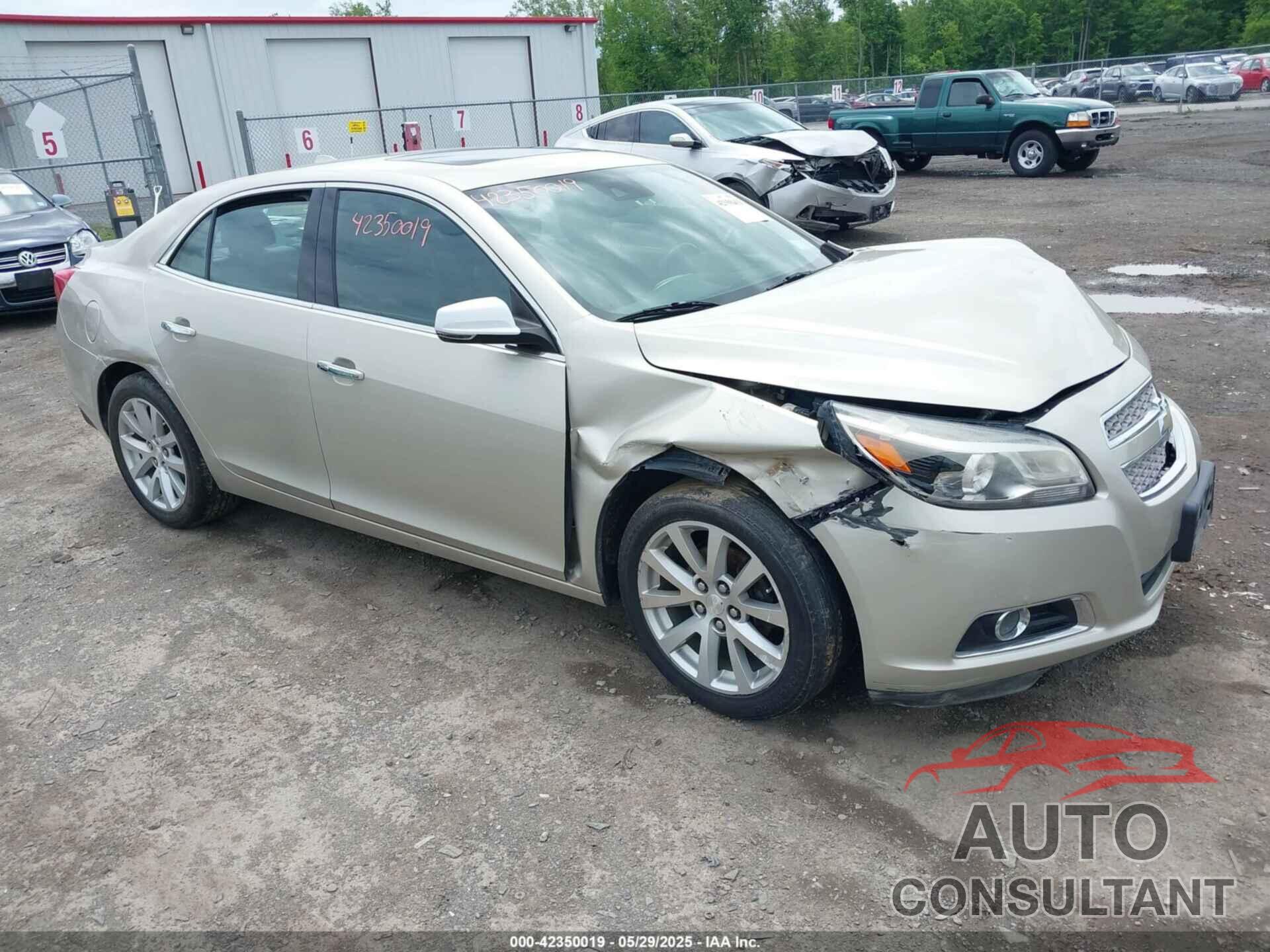 CHEVROLET MALIBU 2013 - 1G11H5SA2DF141132
