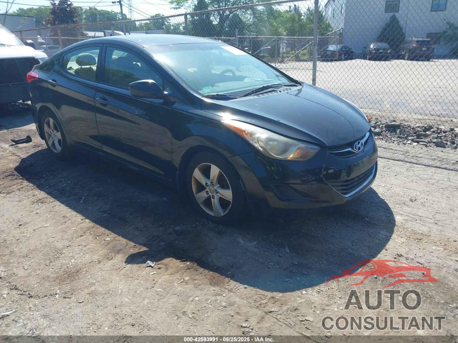 HYUNDAI ELANTRA 2013 - 5NPDH4AE5DH284603