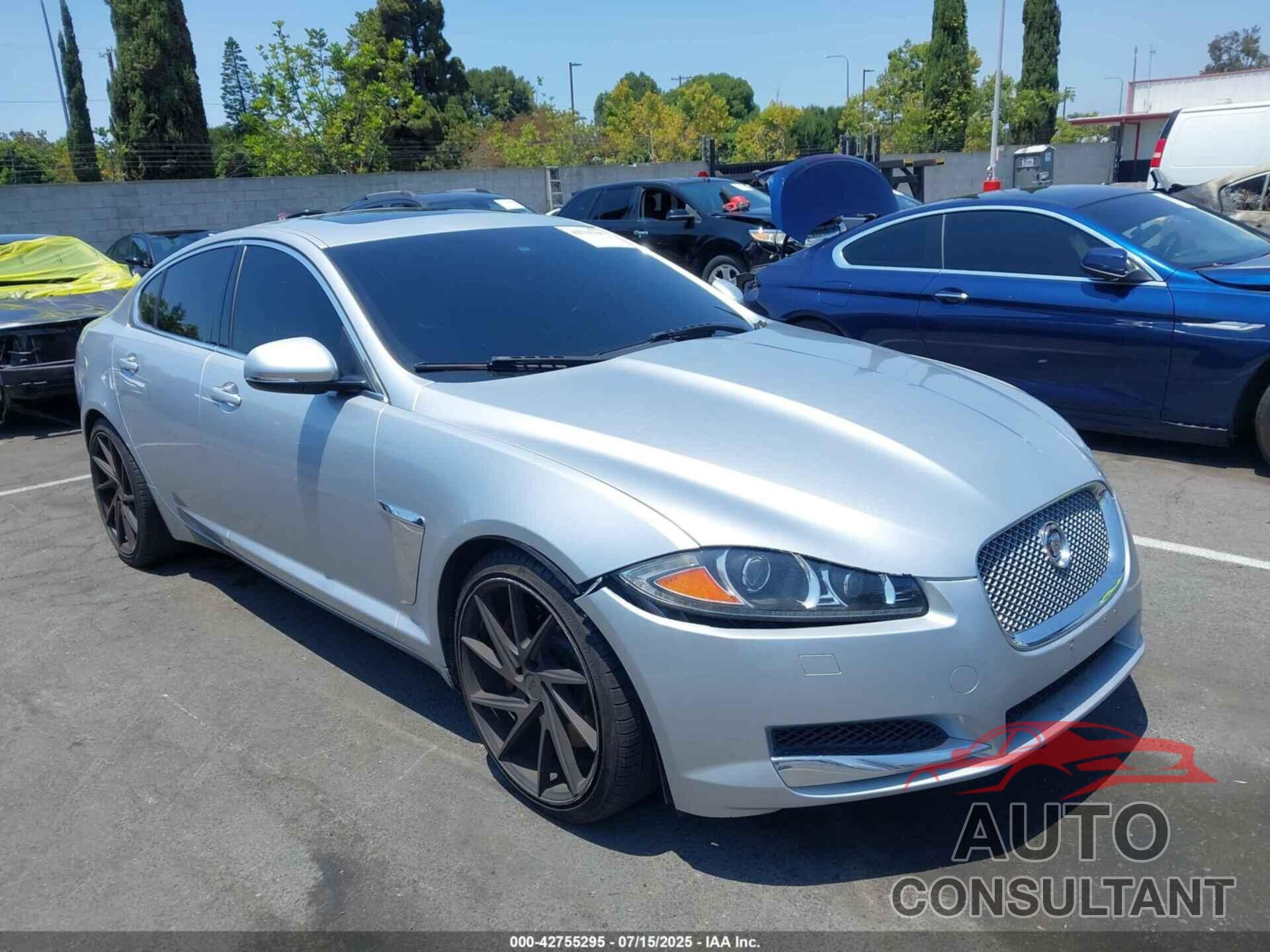 JAGUAR XF 2014 - SAJWA0ES5EPU12593