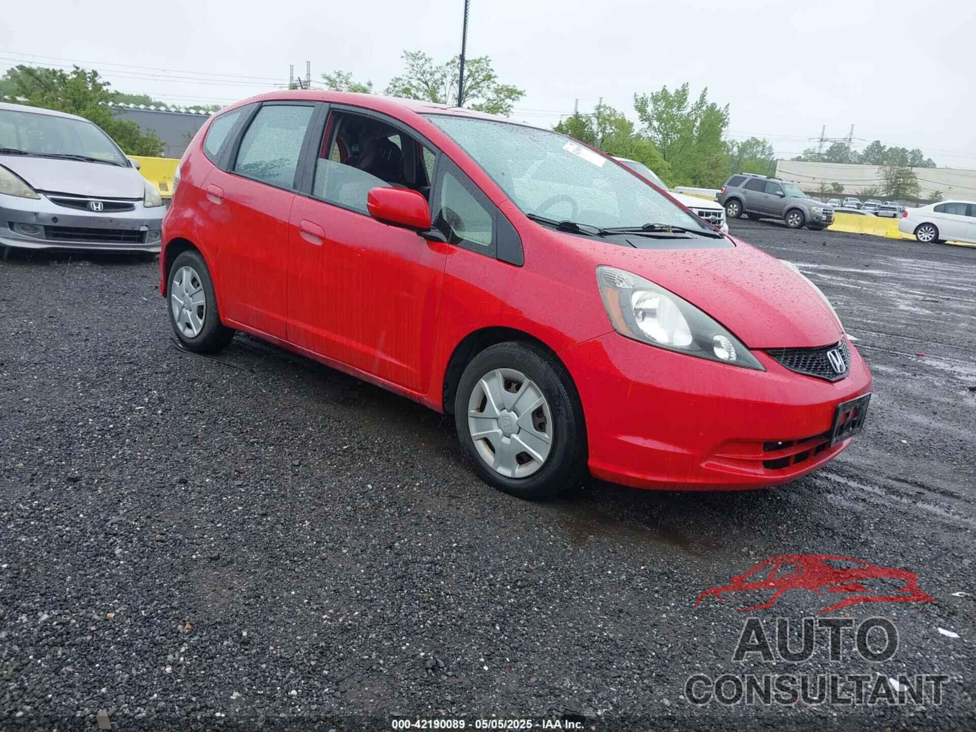 HONDA FIT 2013 - JHMGE8H33DC025331