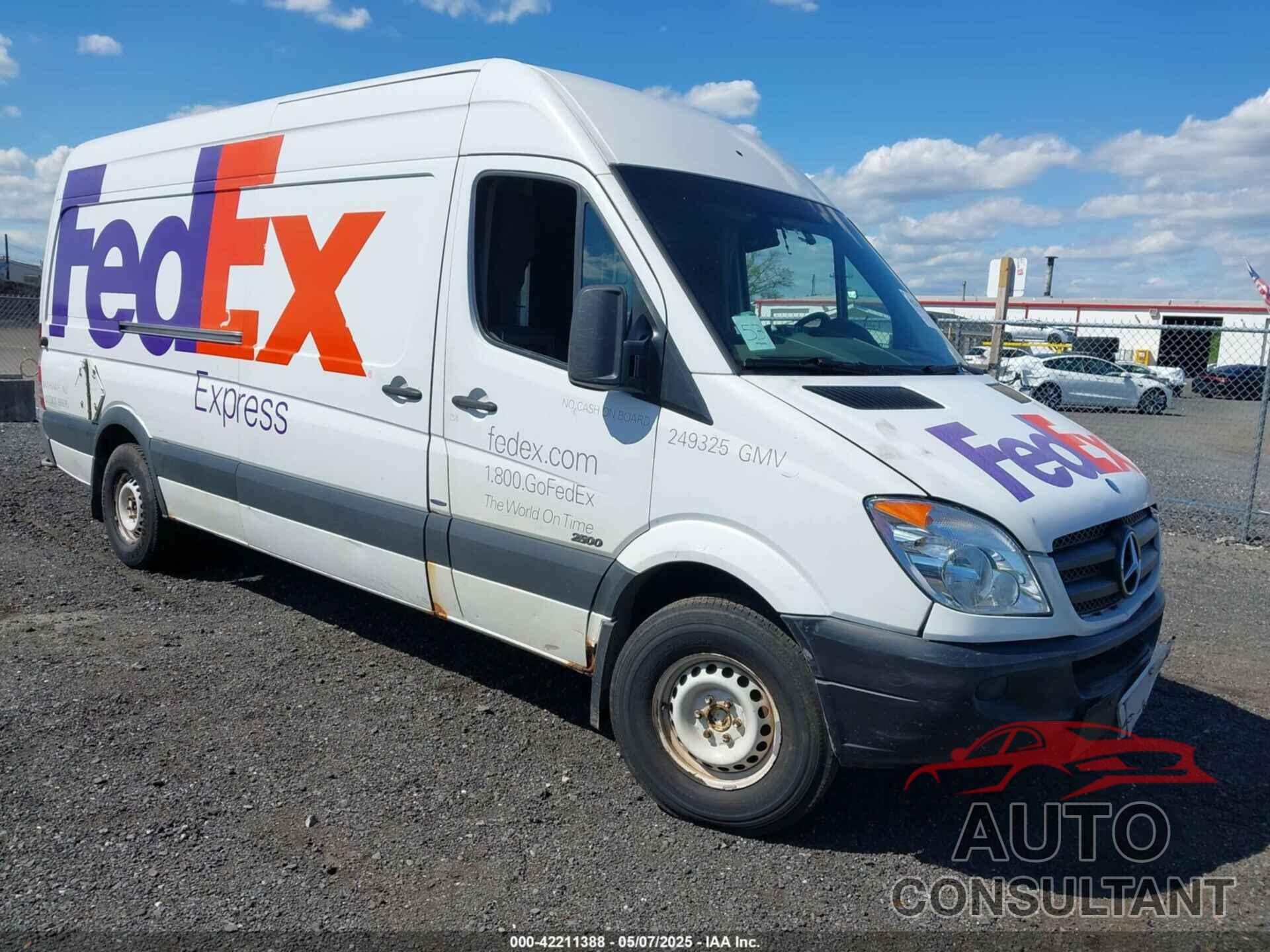 MERCEDES-BENZ SPRINTER 2500 2012 - WD3PE8CB9C5699335