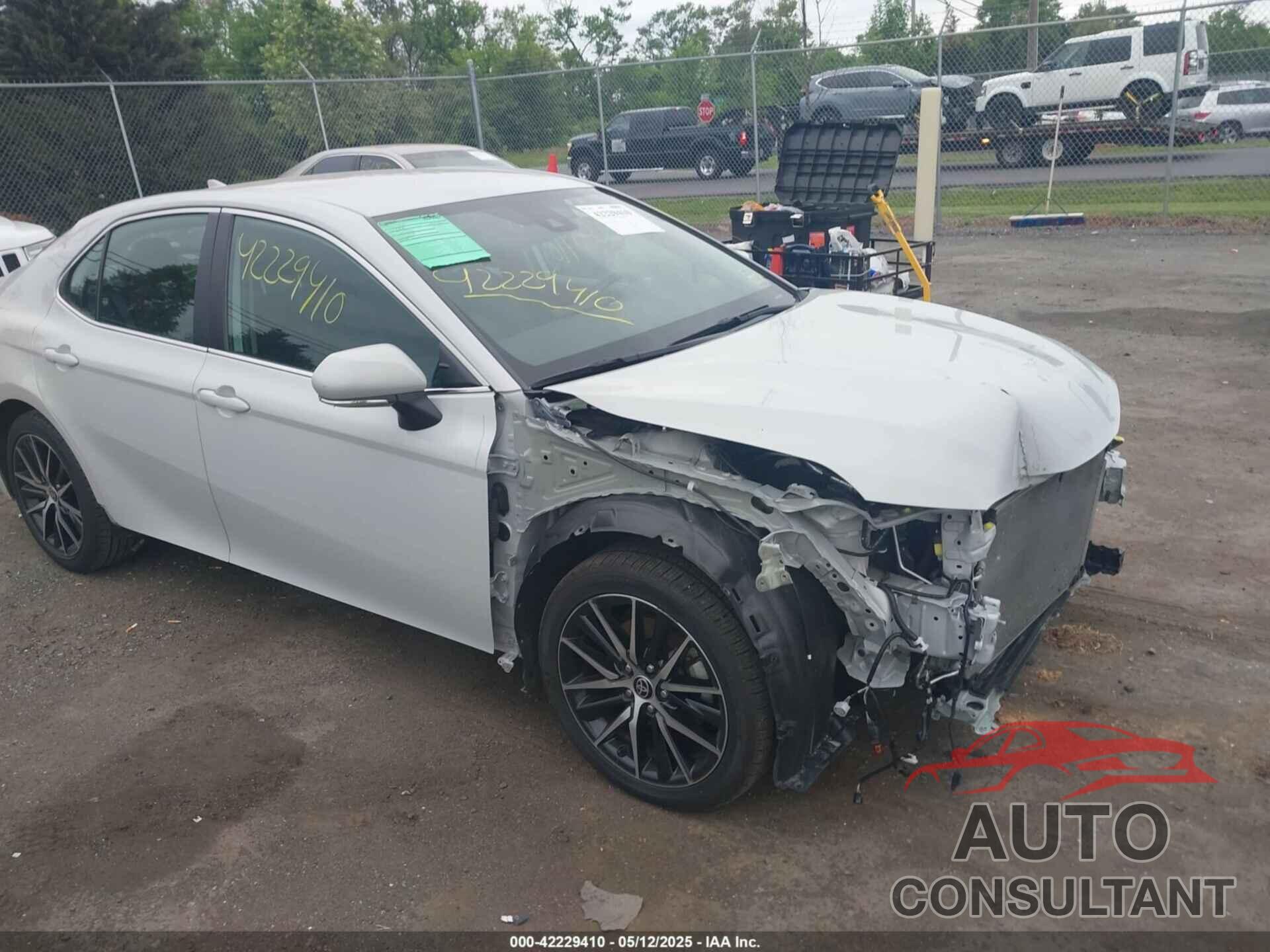 TOYOTA CAMRY 2023 - 4T1G11AK4PU095601