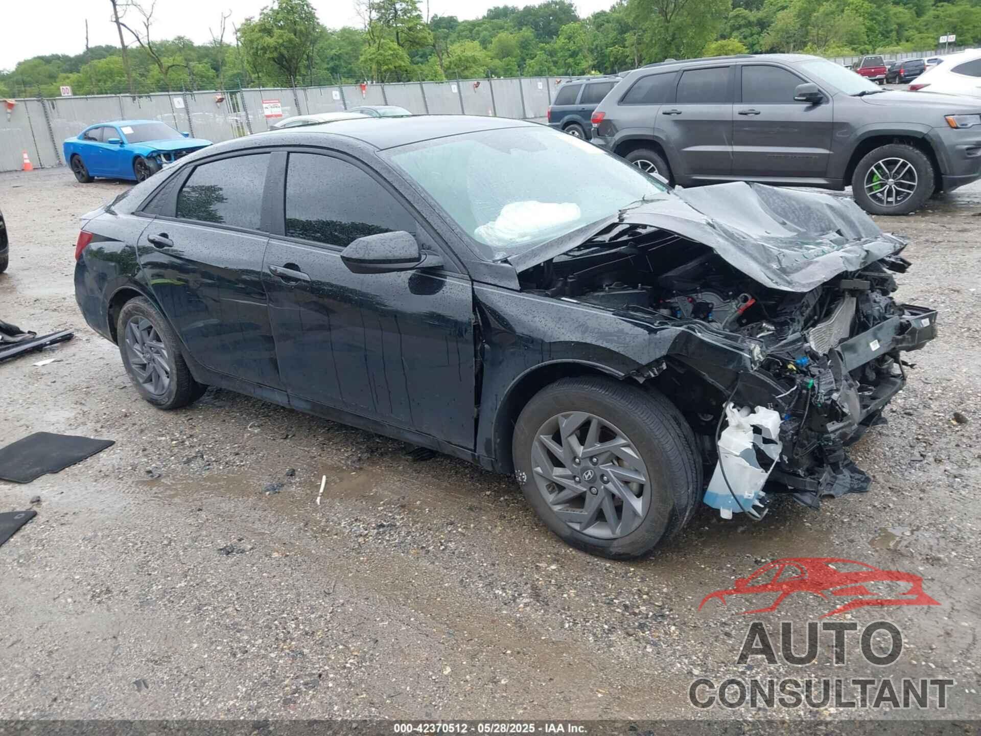 HYUNDAI ELANTRA 2024 - KMHLM4DG2RU783193