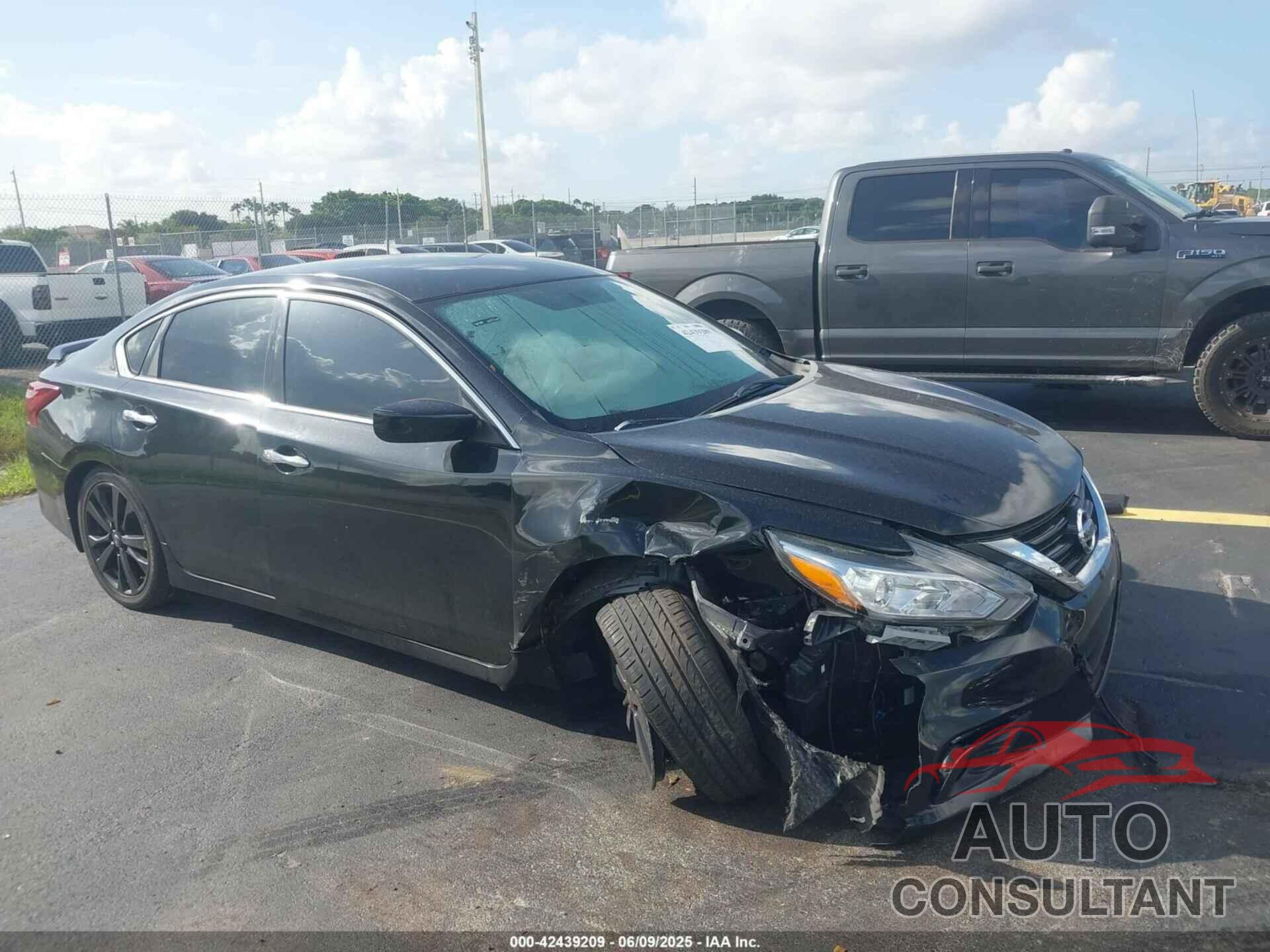 NISSAN ALTIMA 2017 - 1N4AL3APXHC256767