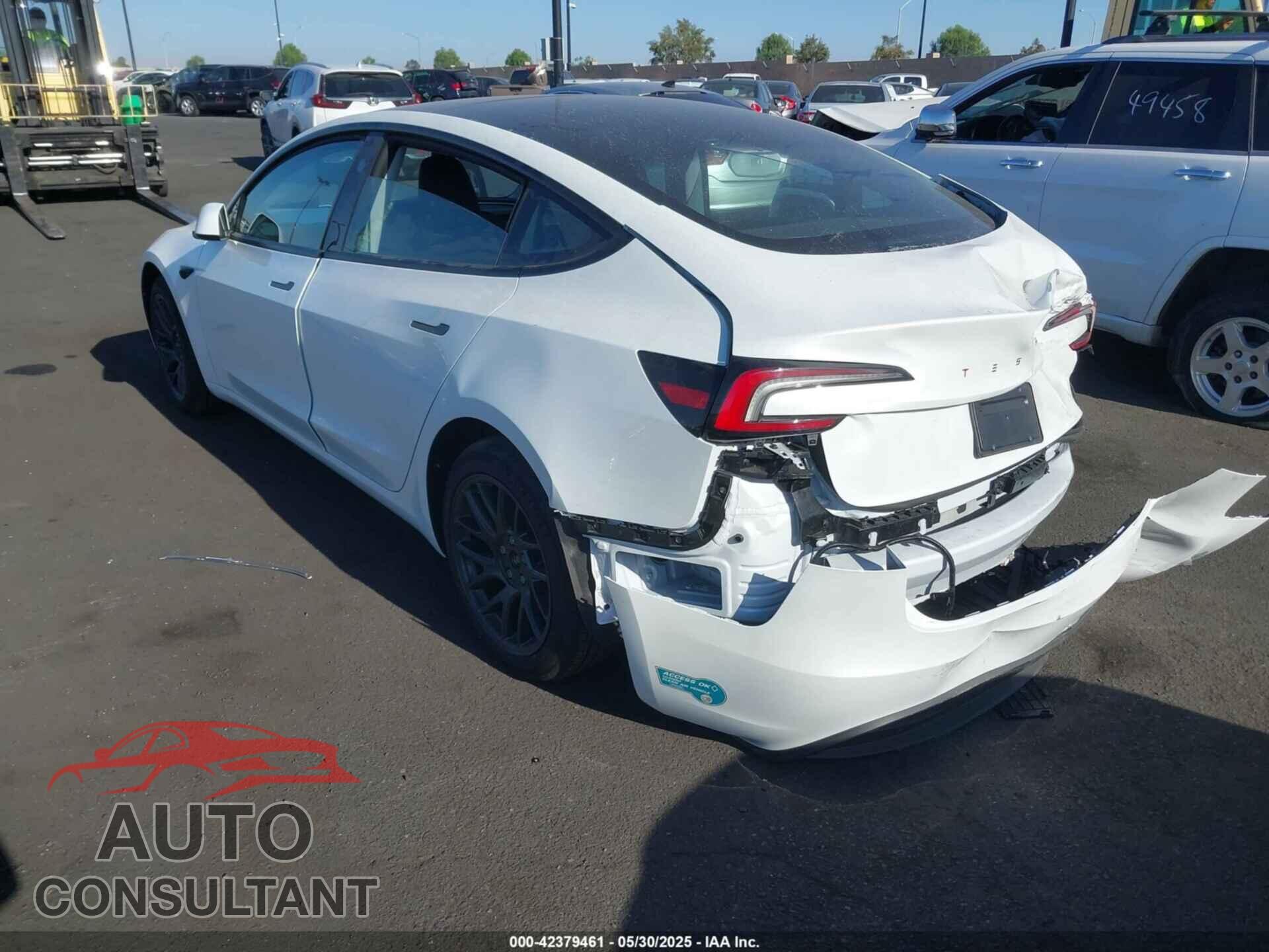 TESLA MODEL 3 2025 - 5YJ3E1EA7SF984435