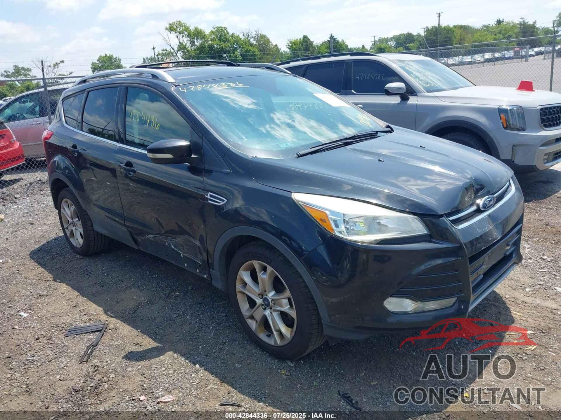 FORD ESCAPE 2015 - 1FMCU9J96FUC01790
