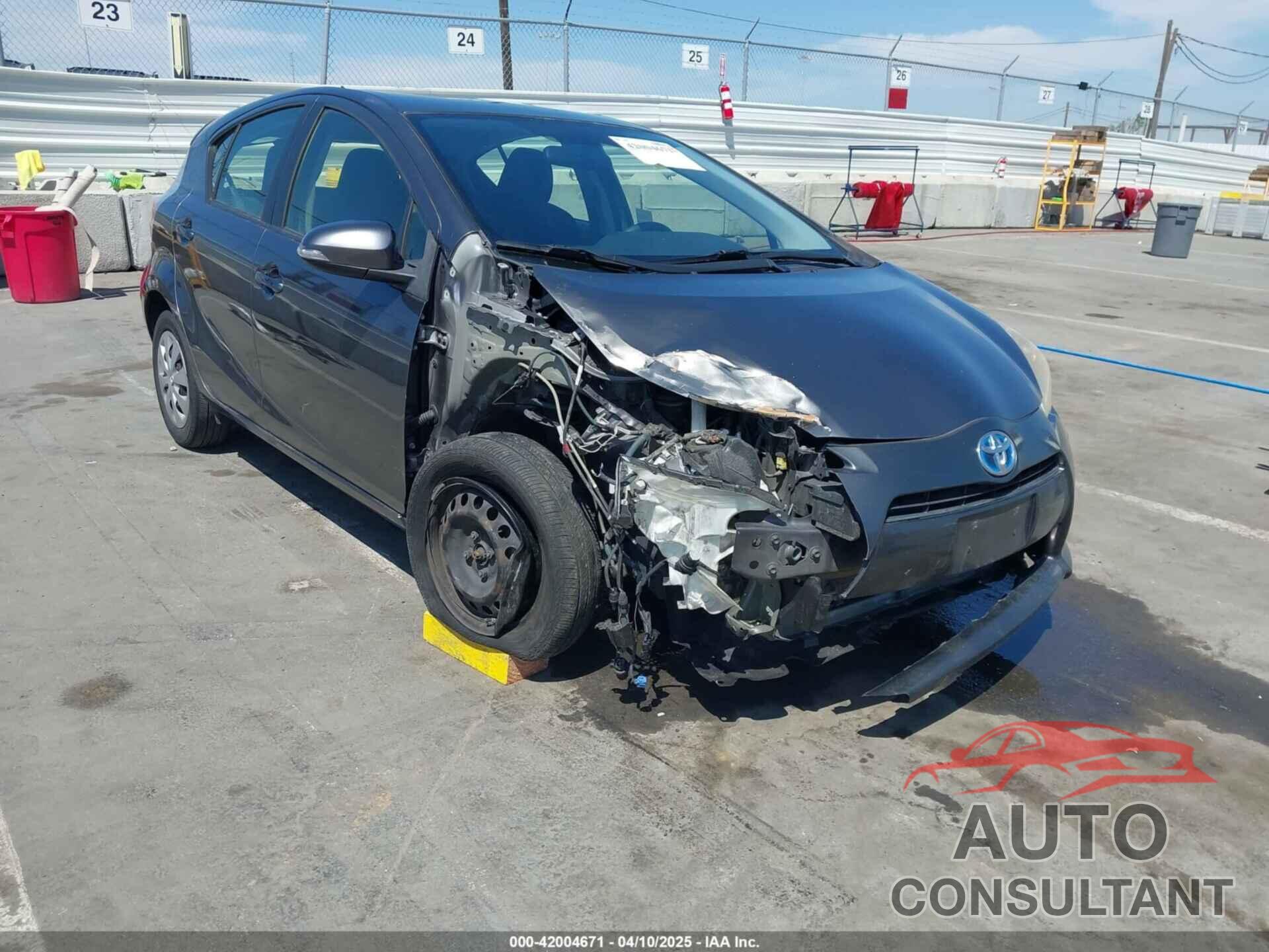 TOYOTA PRIUS C 2014 - JTDKDTB30E1573987