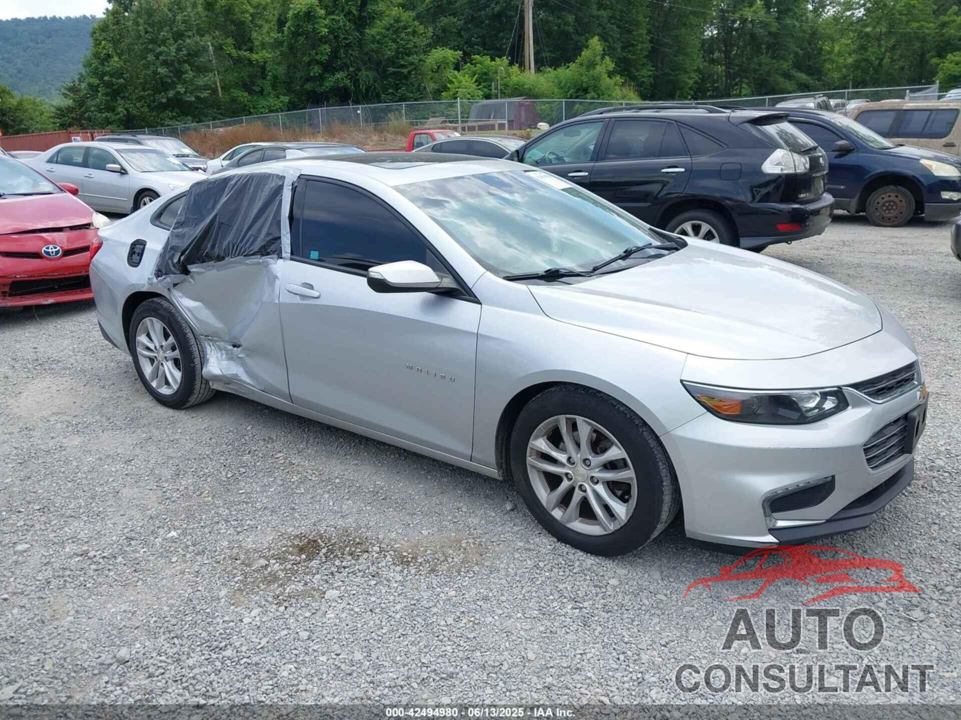 CHEVROLET MALIBU 2018 - 1G1ZD5ST5JF130489