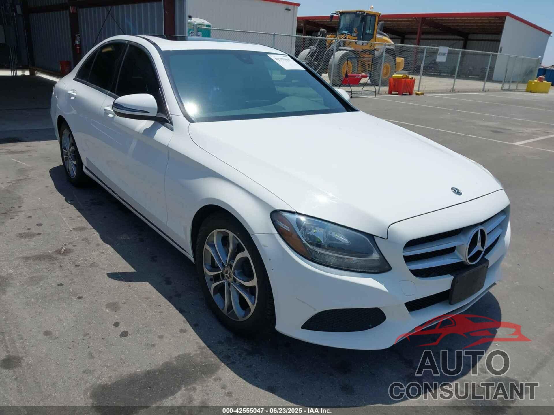 MERCEDES-BENZ C 300 2018 - 55SWF4JB3JU239043