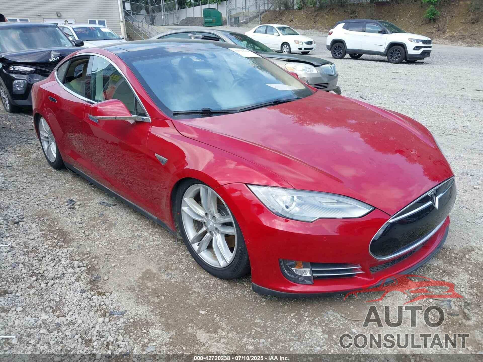 TESLA MODEL S 2015 - 5YJSA1H21FFP78013