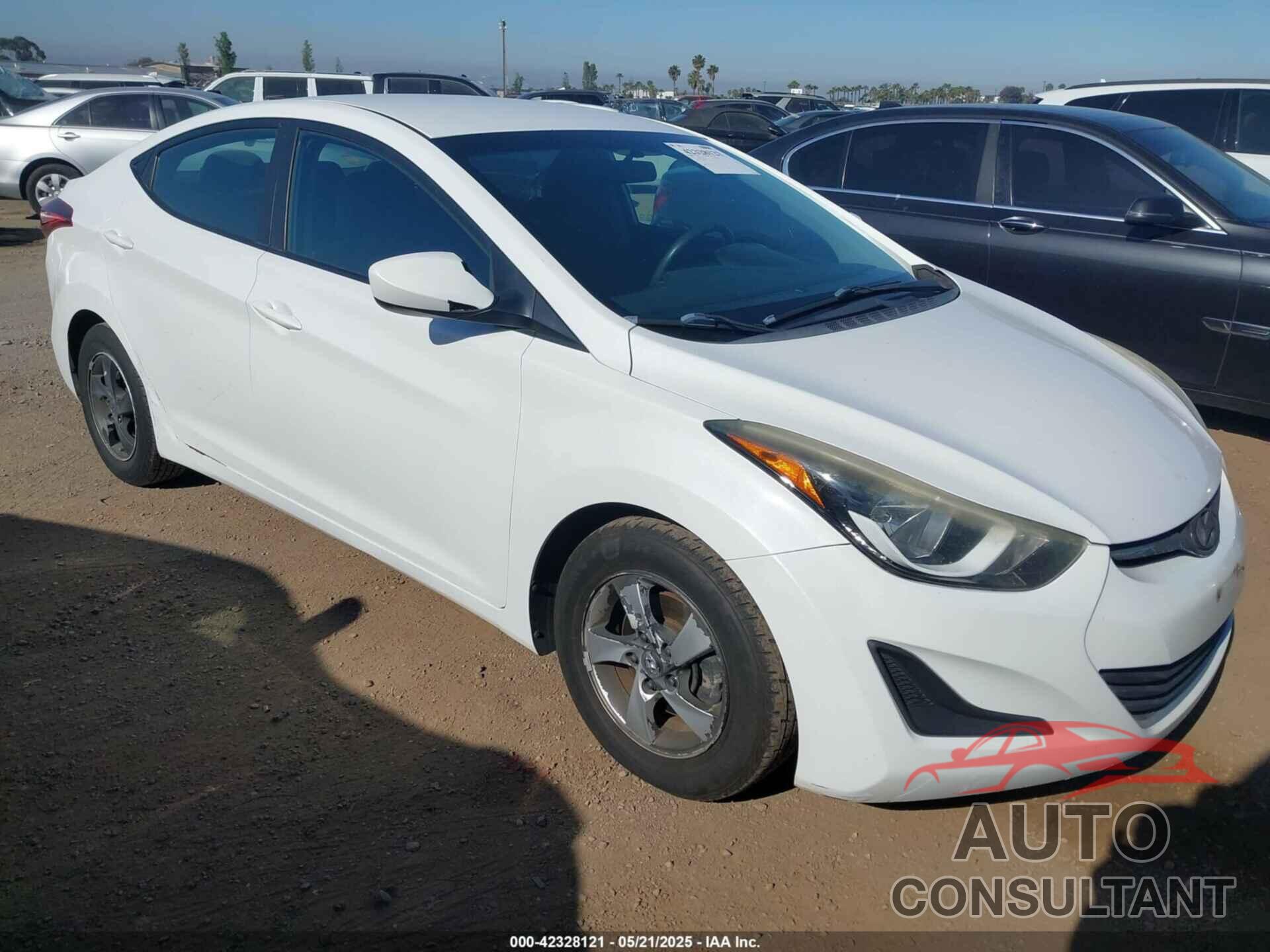 HYUNDAI ELANTRA 2015 - 5NPDH4AE8FH651884