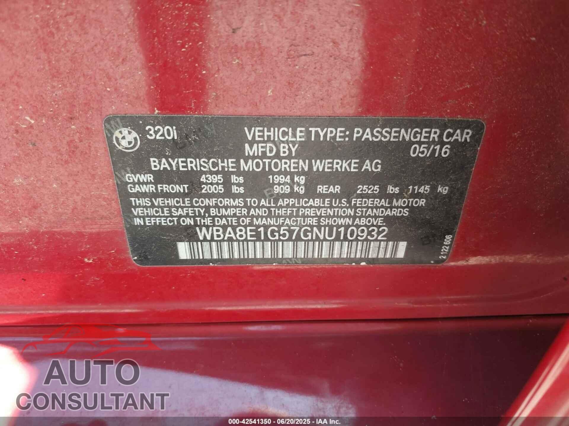 BMW 320I 2016 - WBA8E1G57GNU10932