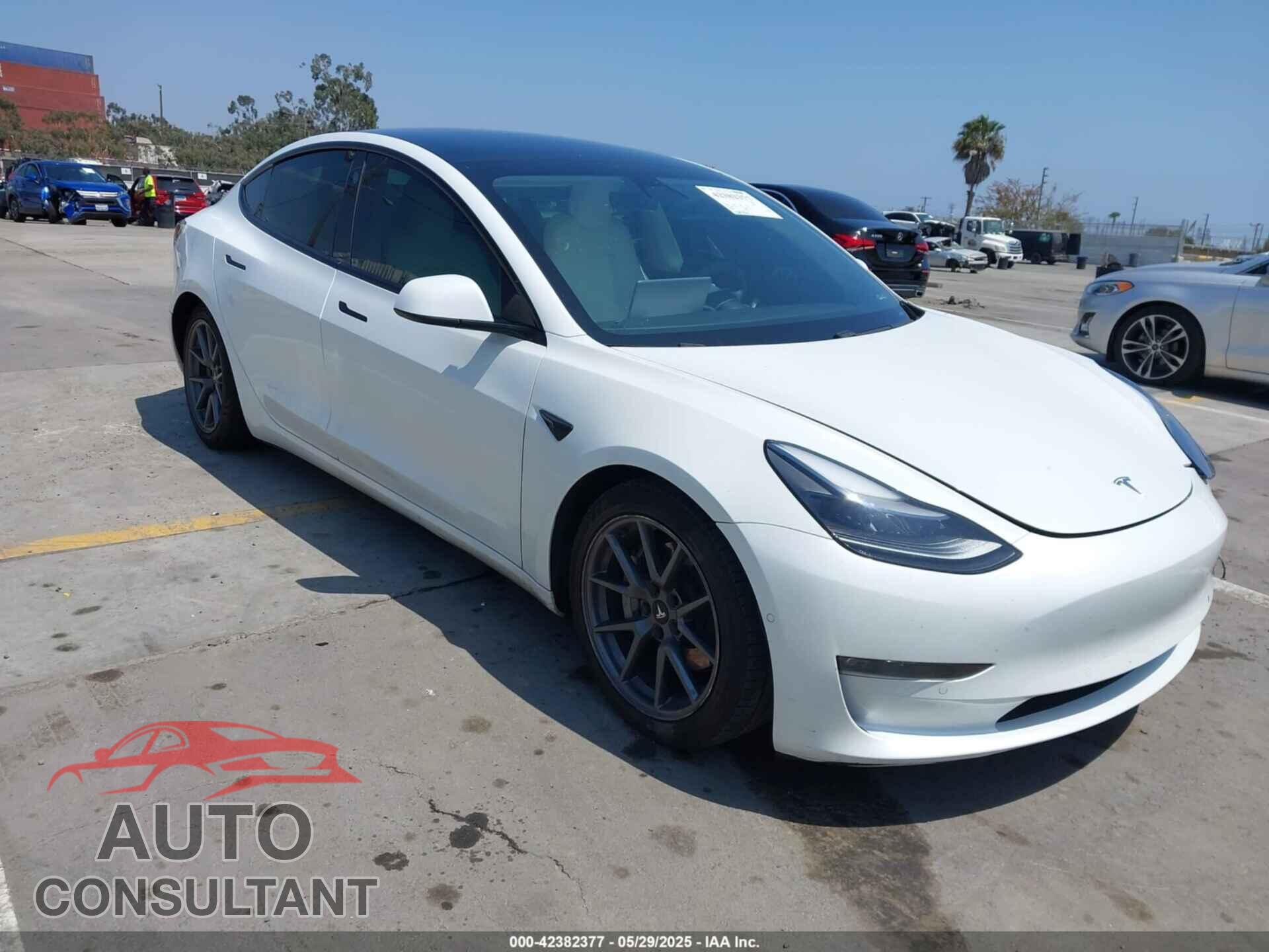 TESLA MODEL 3 2021 - 5YJ3E1EB4MF876155
