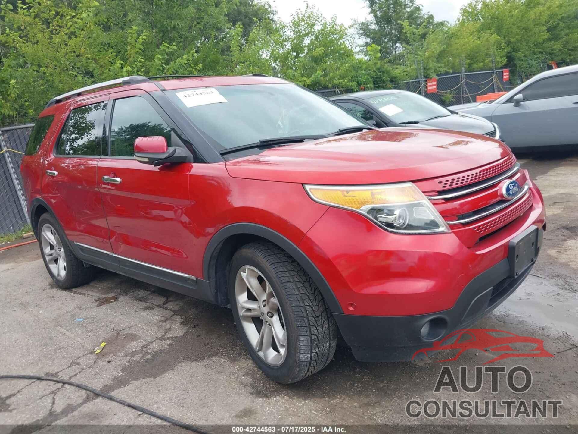 FORD EXPLORER 2011 - 1FMHK8F8XBGA00957