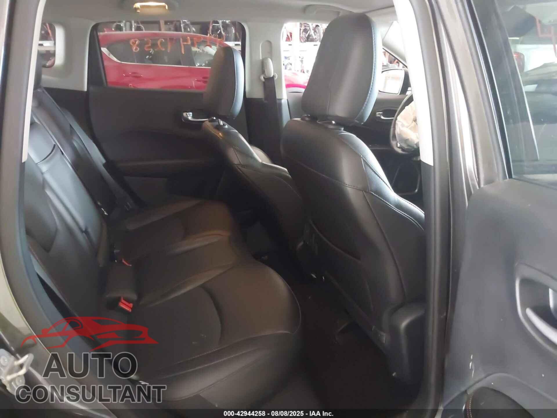 JEEP COMPASS 2019 - 3C4NJDCB2KT648548