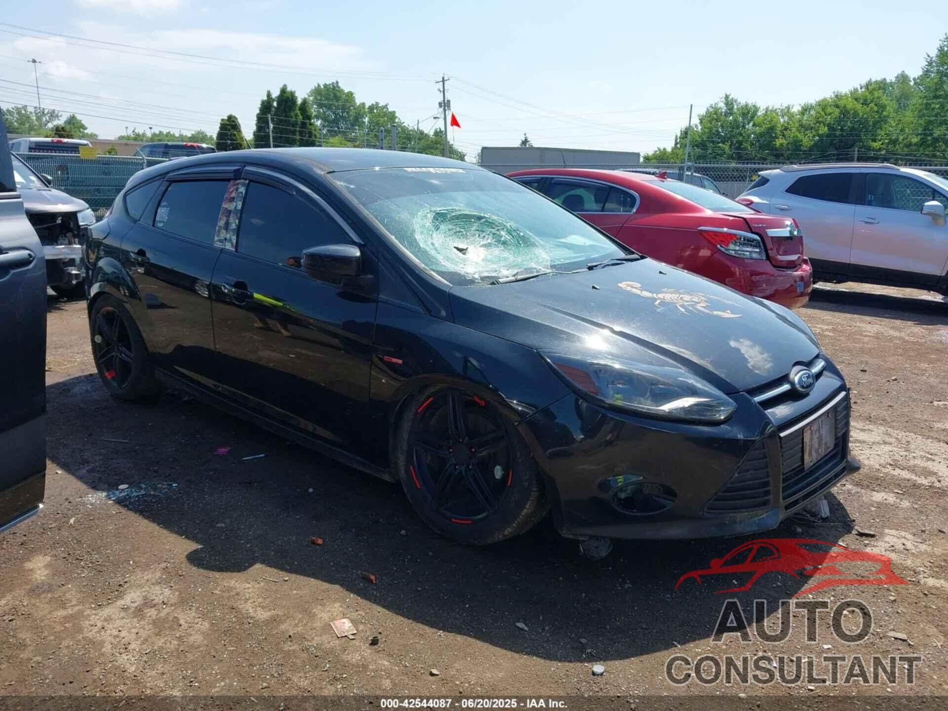 FORD FOCUS 2014 - 1FADP3K24EL337876