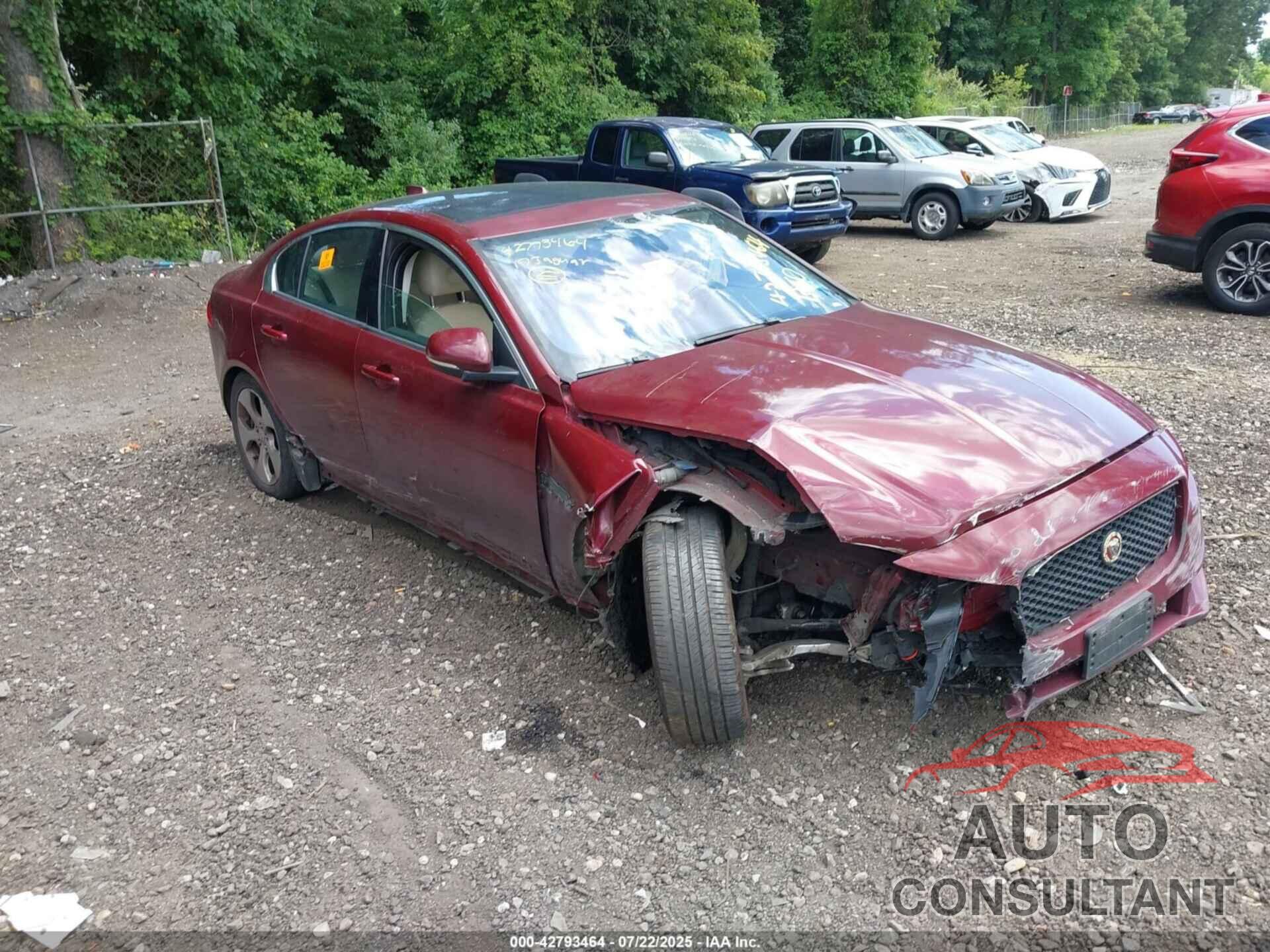 JAGUAR XE 2017 - SAJAR4BG3HA975661
