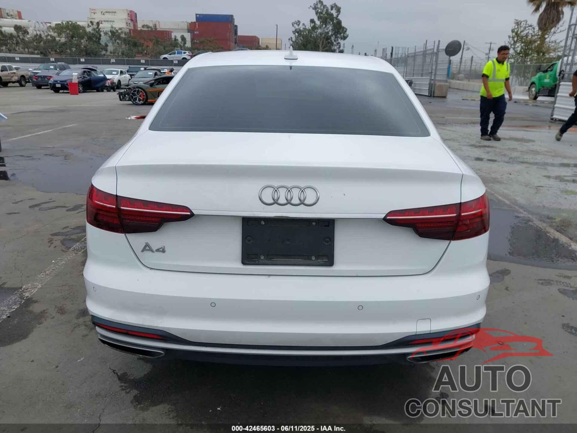 AUDI A4 2020 - WAUHMAF41LN004876