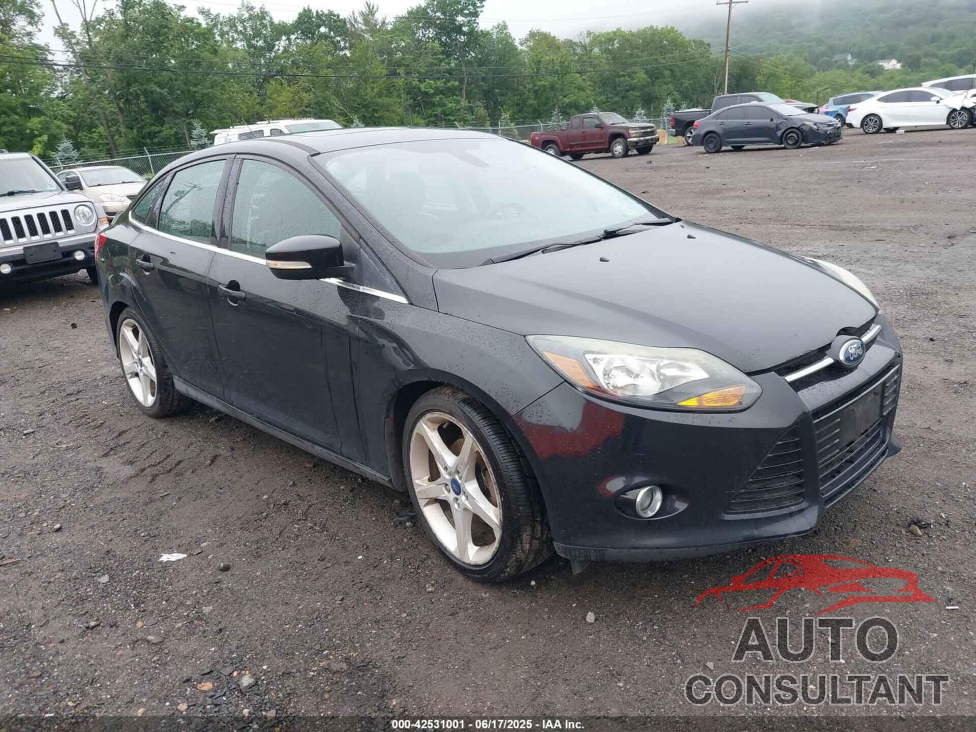 FORD FOCUS 2012 - 1FAHP3J29CL384353