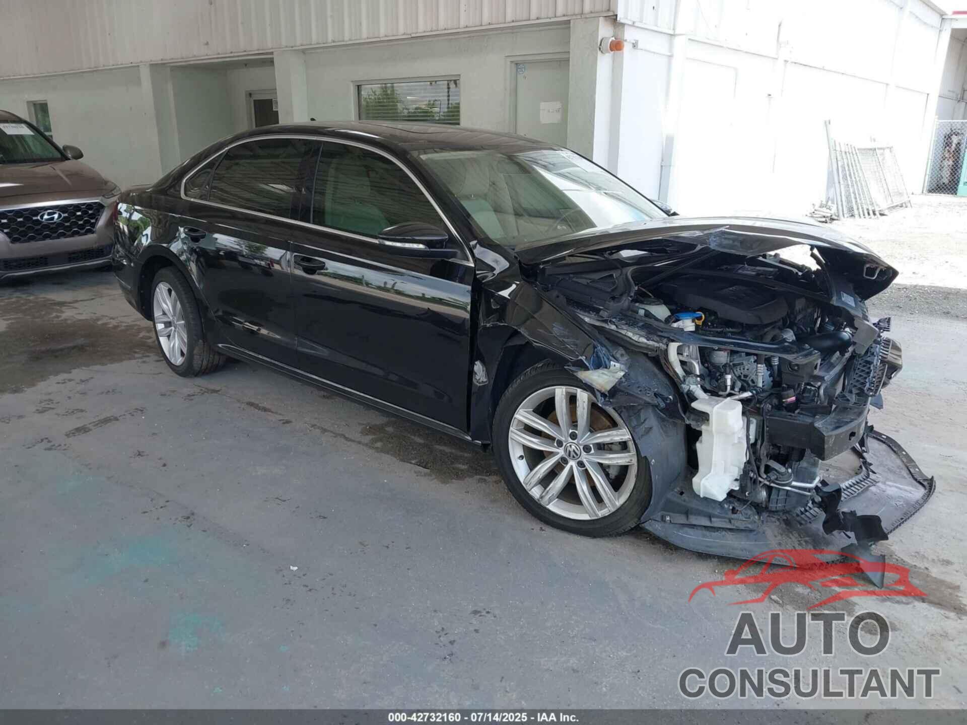 VOLKSWAGEN PASSAT 2018 - 1VWBA7A35JC044726