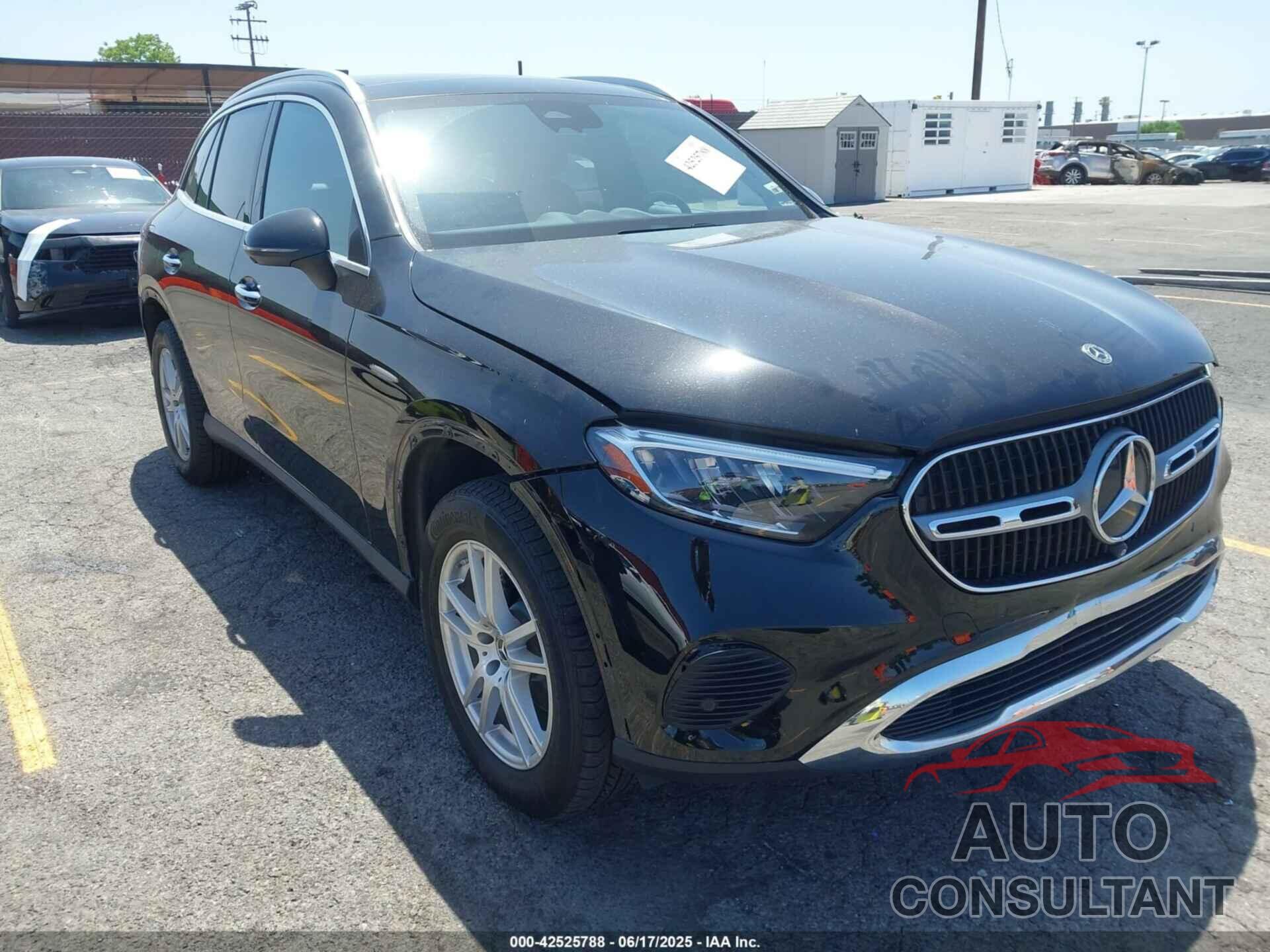 MERCEDES-BENZ GLC 300 2023 - W1NKM4HB0PU016687