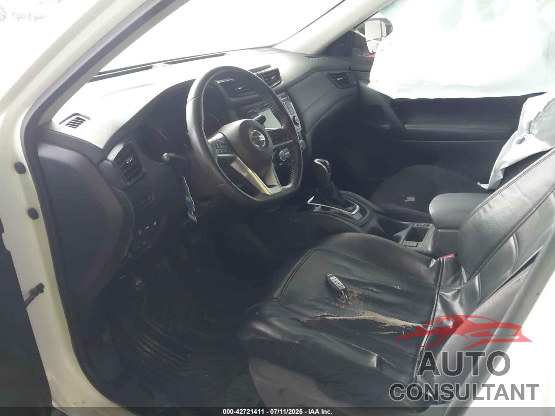 NISSAN ROGUE 2020 - KNMAT2MV1LP530437