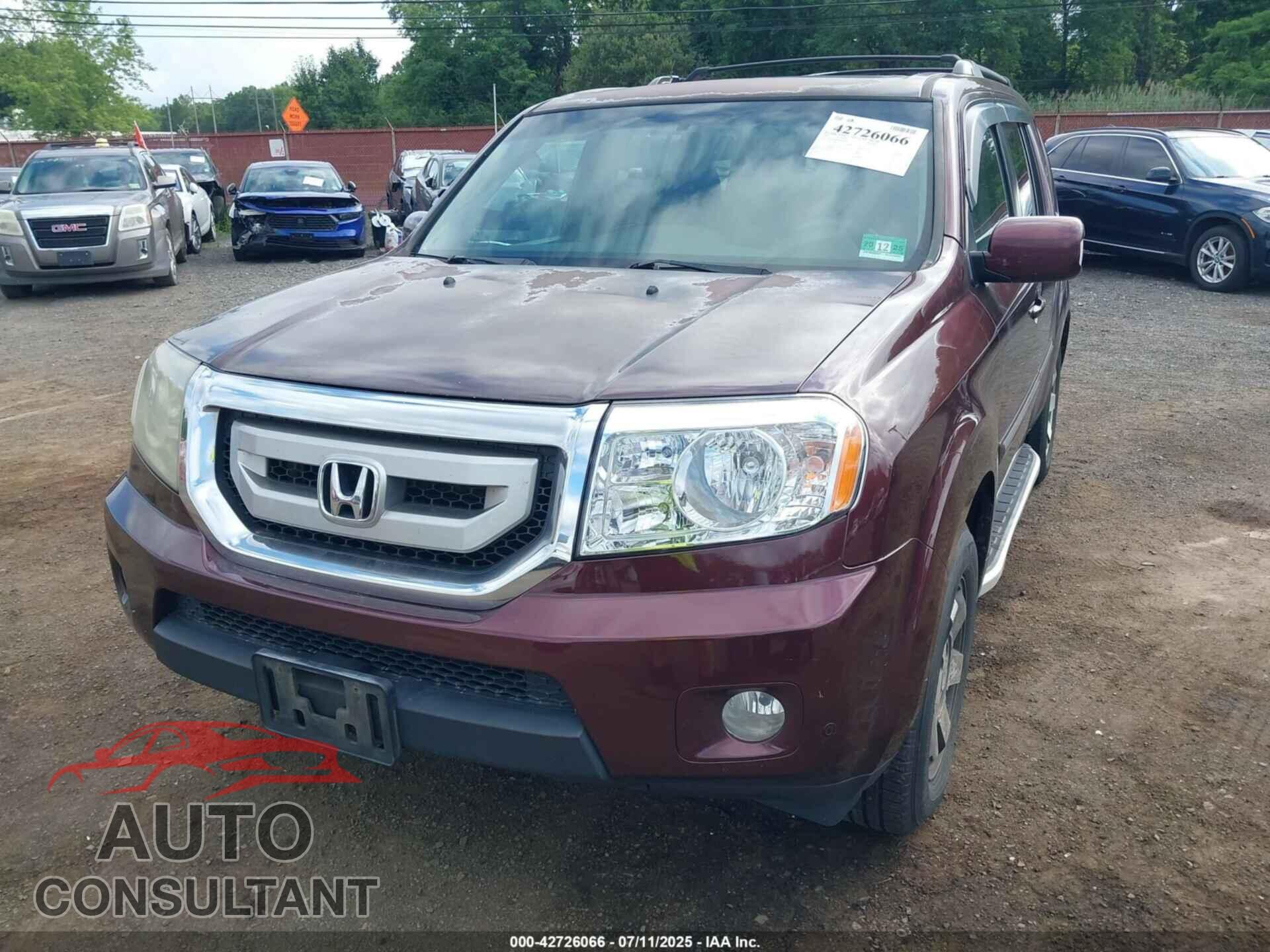 HONDA PILOT 2011 - 5FNYF4H98BB001042