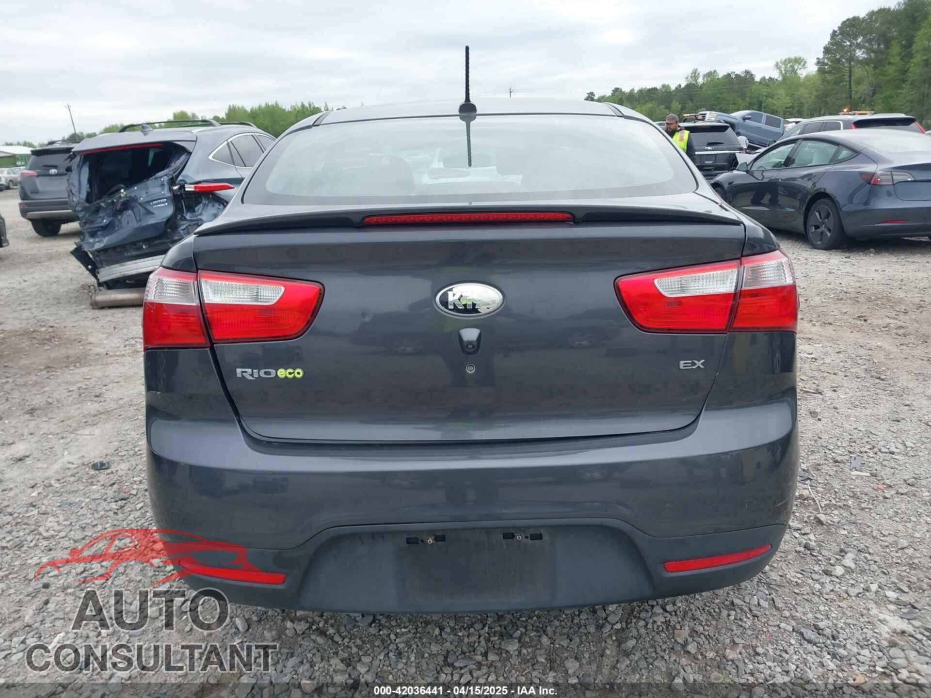 KIA RIO 2013 - KNADN4A34D6285952