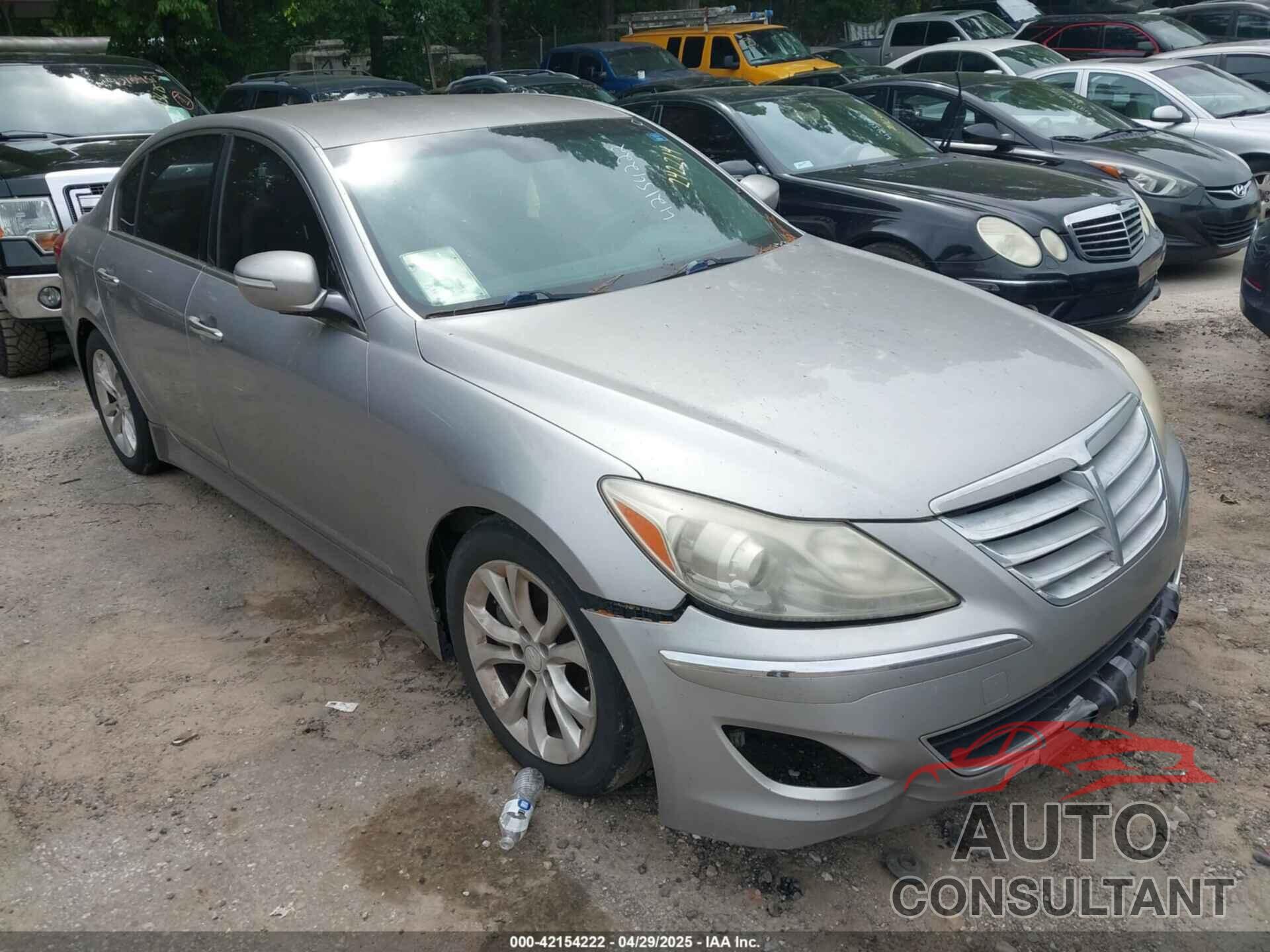 HYUNDAI GENESIS 2013 - KMHGC4DD4DU242214