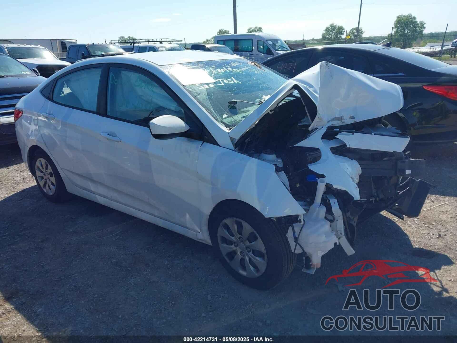 HYUNDAI ACCENT 2017 - KMHCT4AE8HU232920