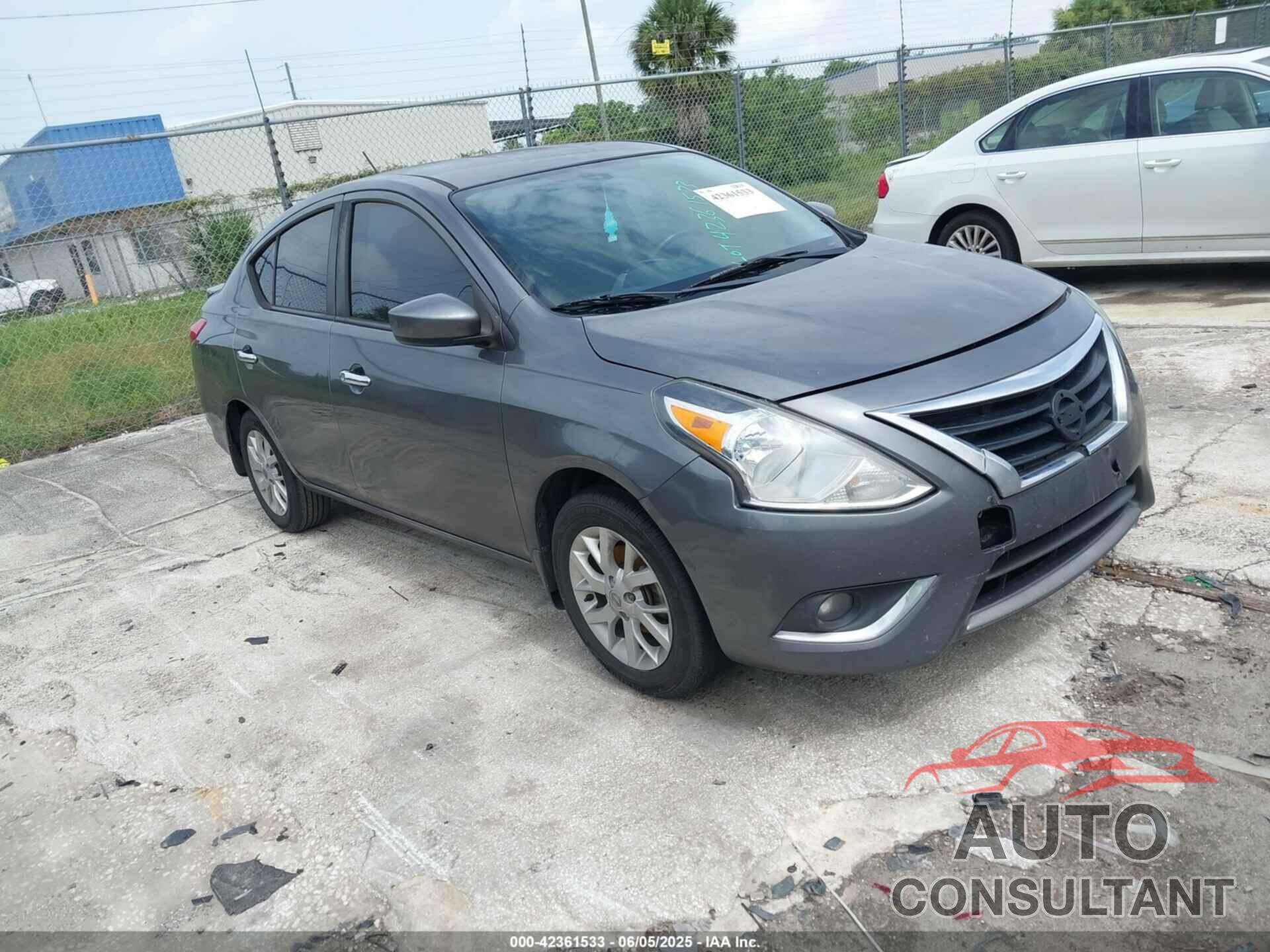 NISSAN VERSA 2017 - 3N1CN7APXHL870908