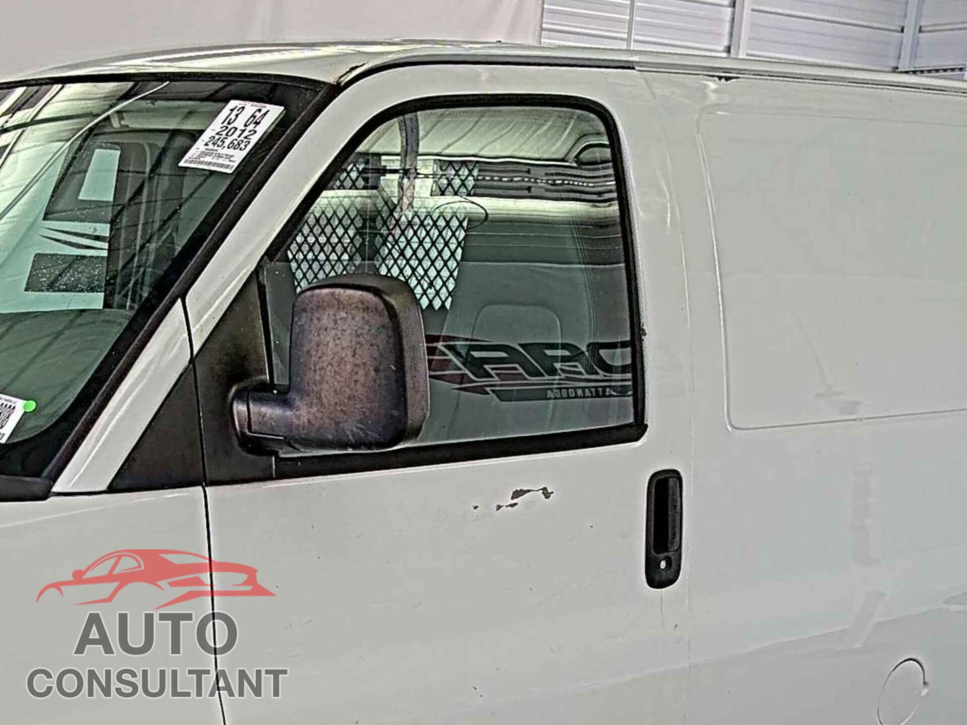 CHEVROLET EXPRESS G1500 2012 - 1GCSGAFX7C1170143