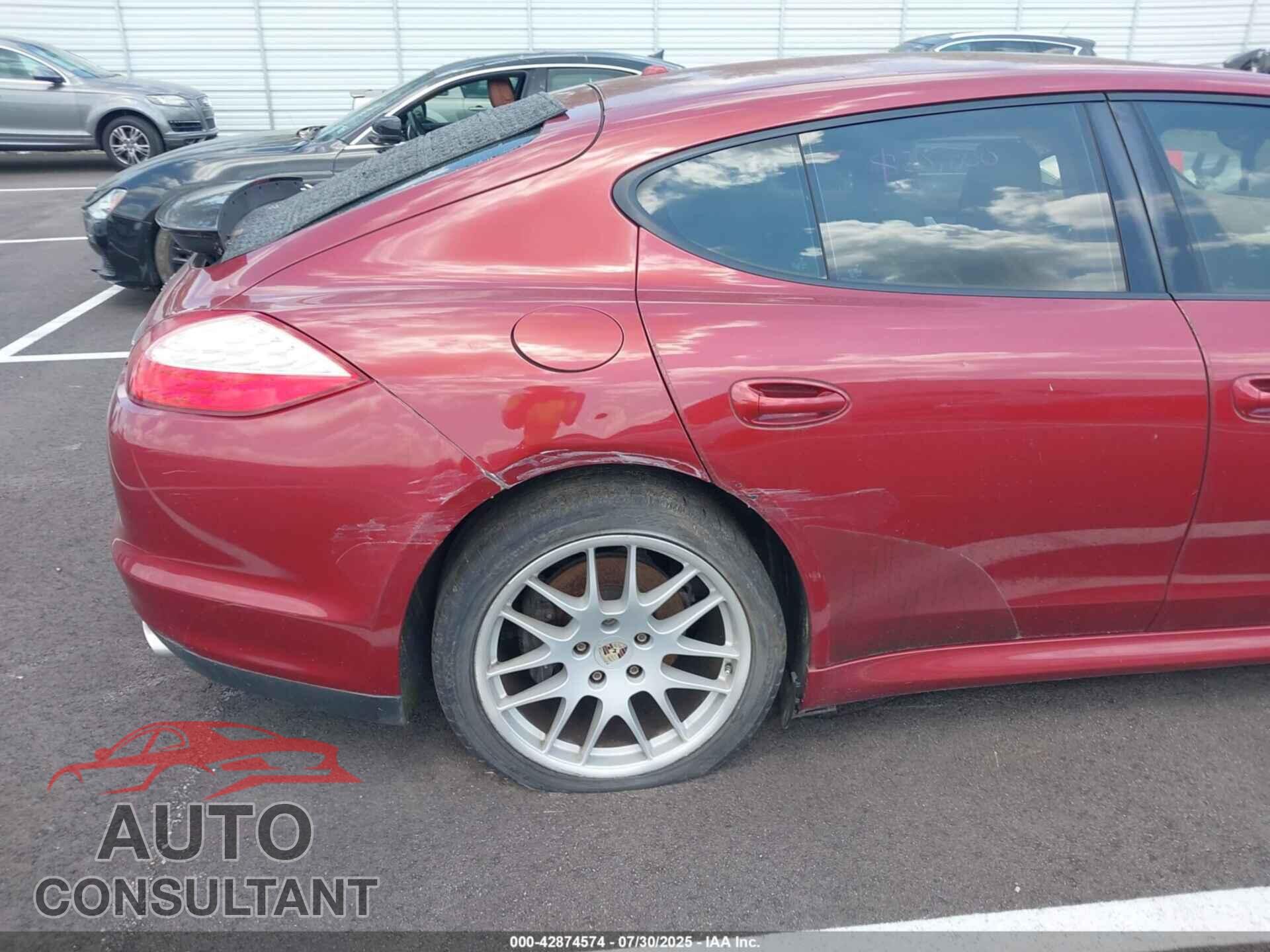 PORSCHE PANAMERA 2011 - WP0AA2A74BL010928