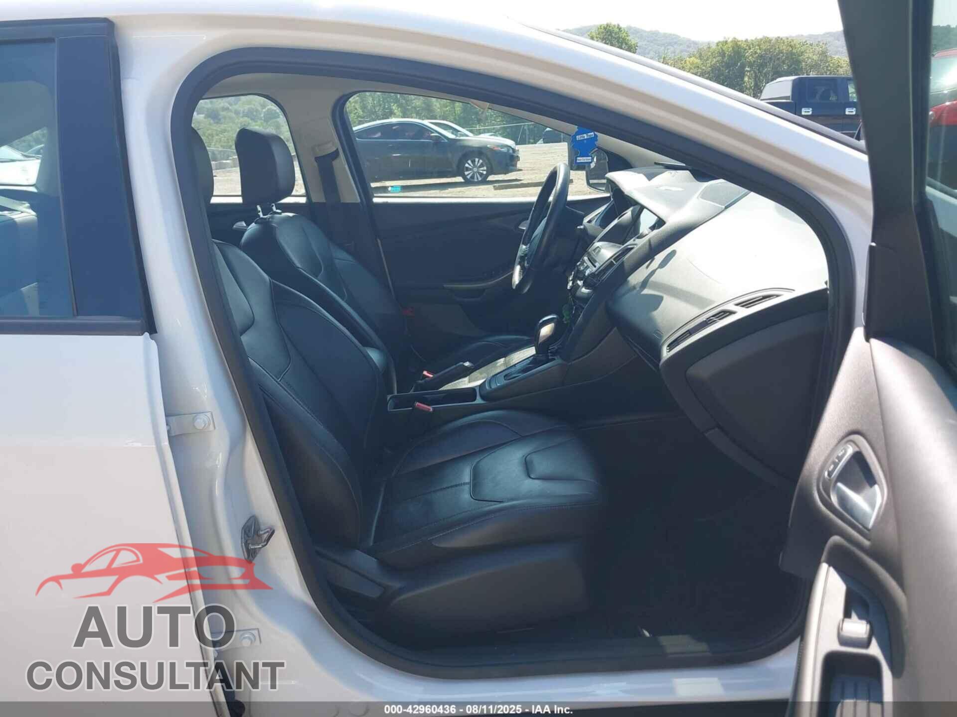 FORD FOCUS 2016 - 1FADP3F24GL349961