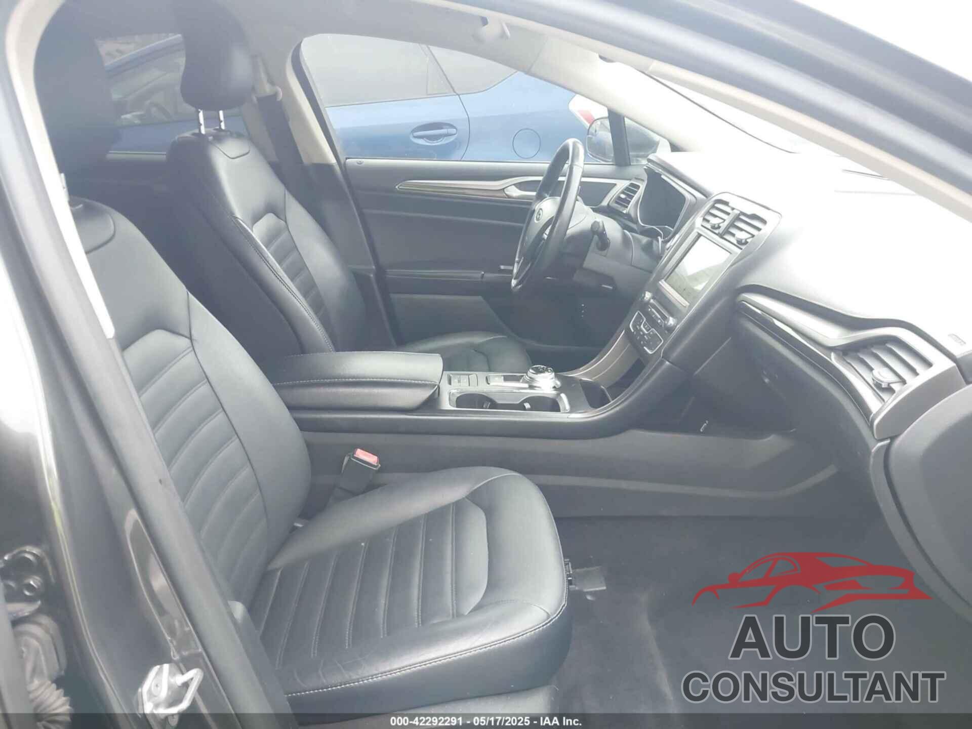 FORD FUSION ENERGI 2017 - 3FA6P0PU9HR201086