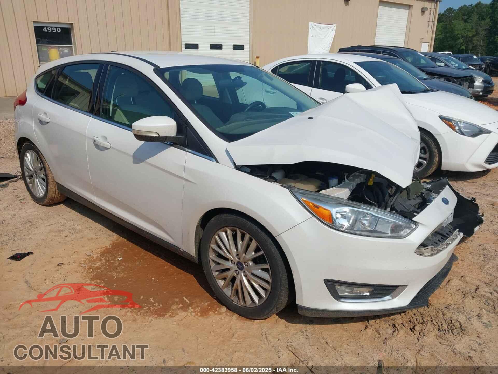 FORD FOCUS 2016 - 1FADP3N28GL307942