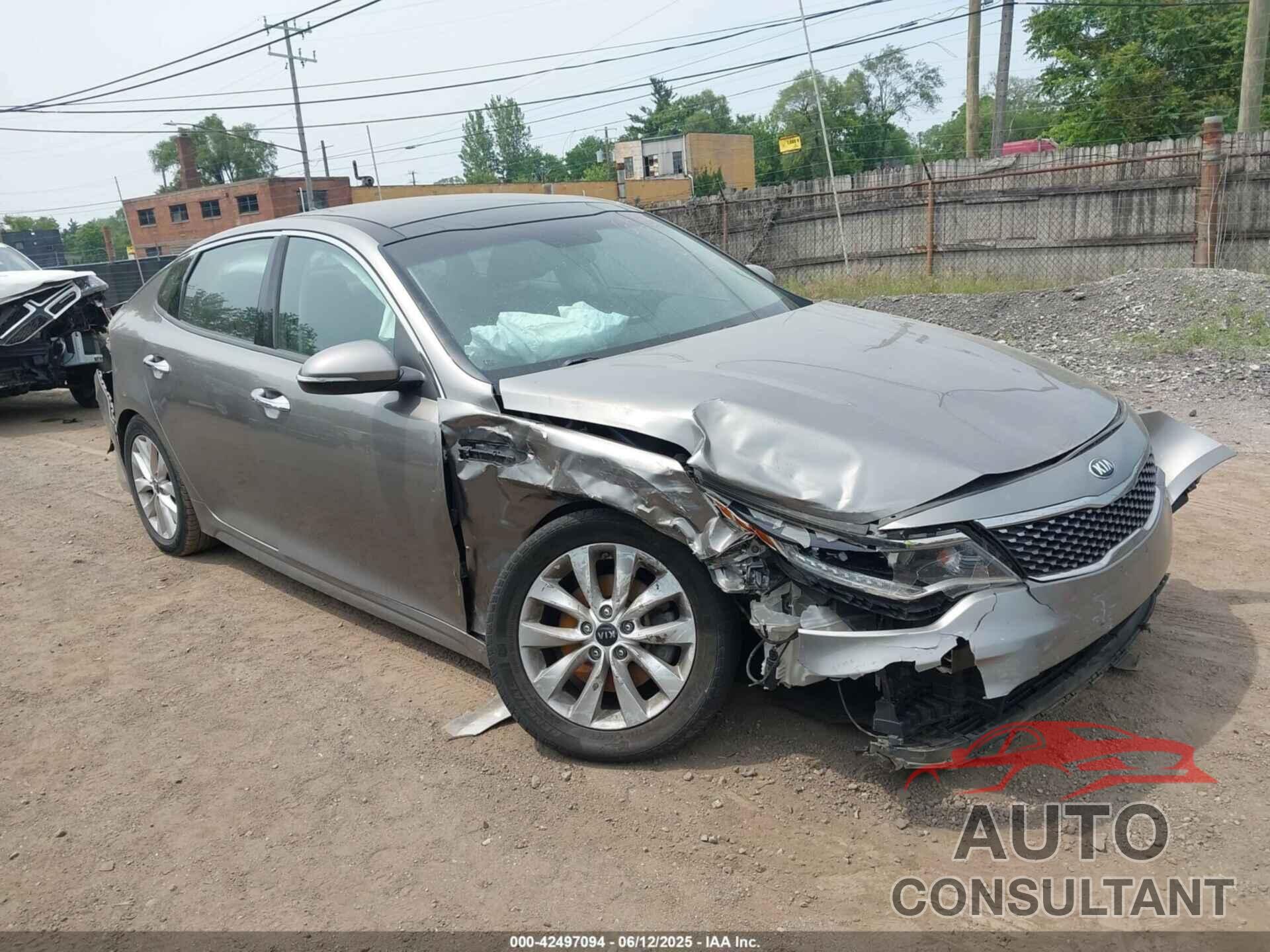 KIA OPTIMA 2016 - 5XXGU4L38GG011014