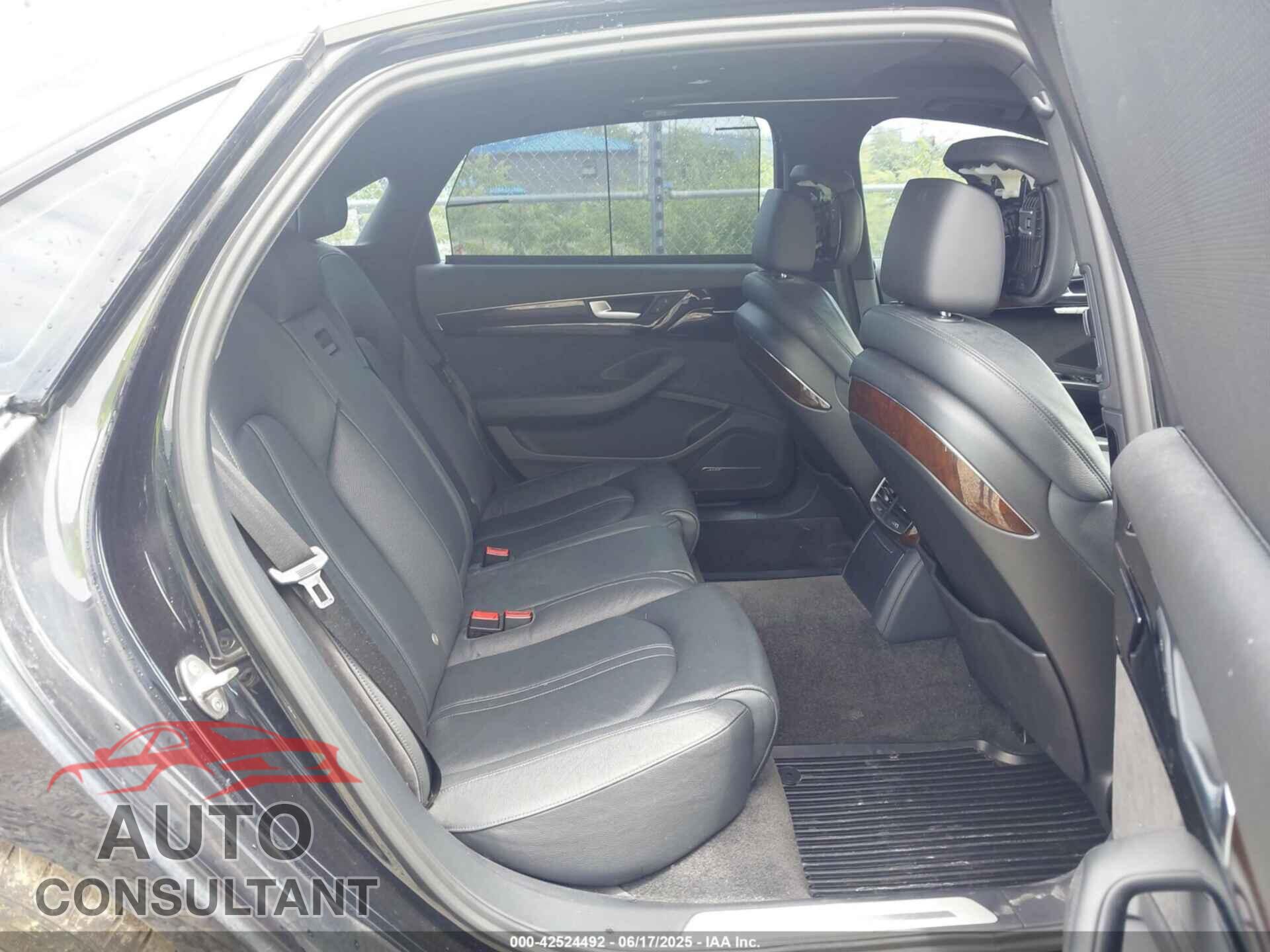 AUDI A8 L 2015 - WAU3GAFD0FN004860