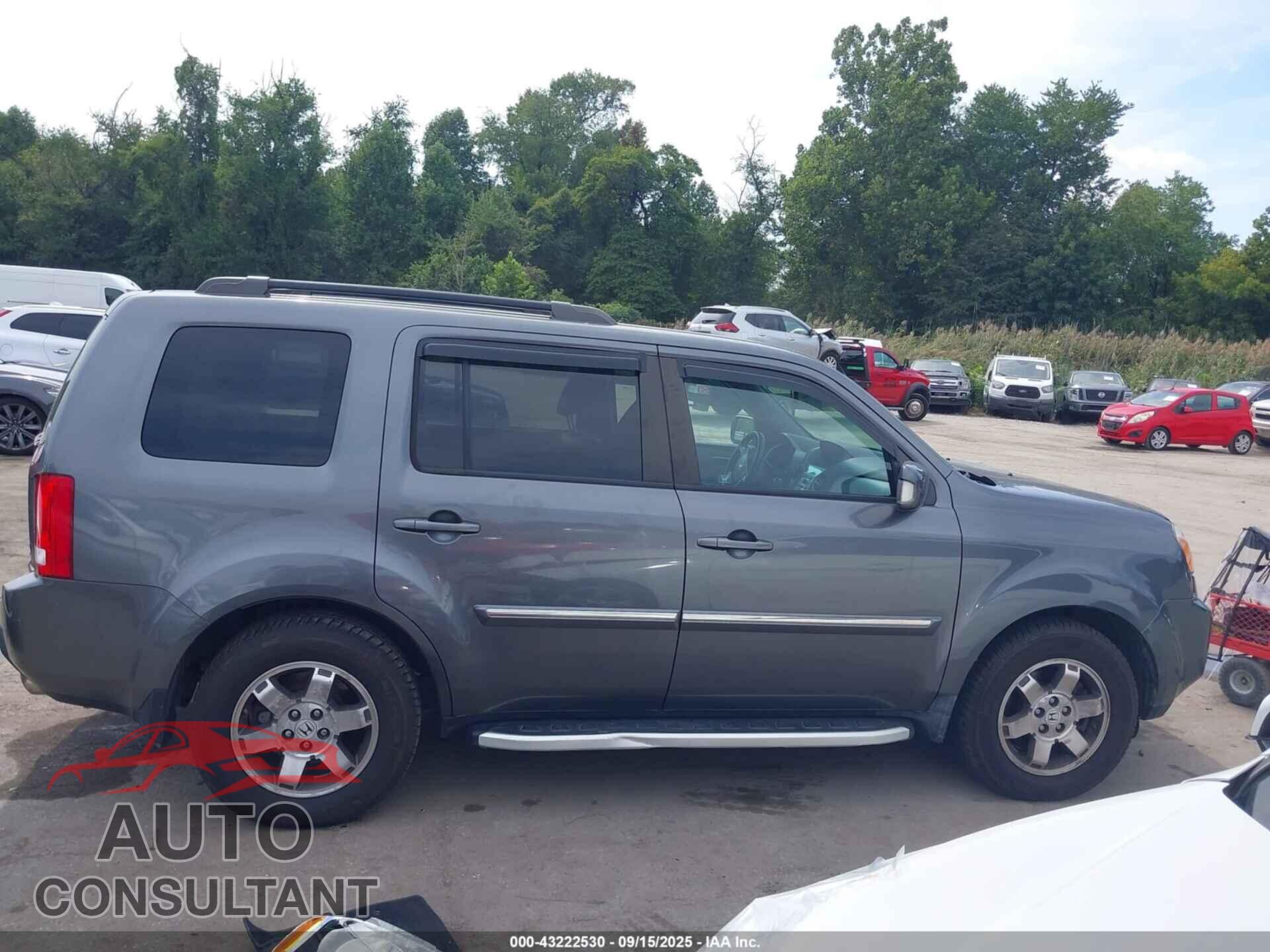 HONDA PILOT 2011 - 5FNYF4H93BB024406