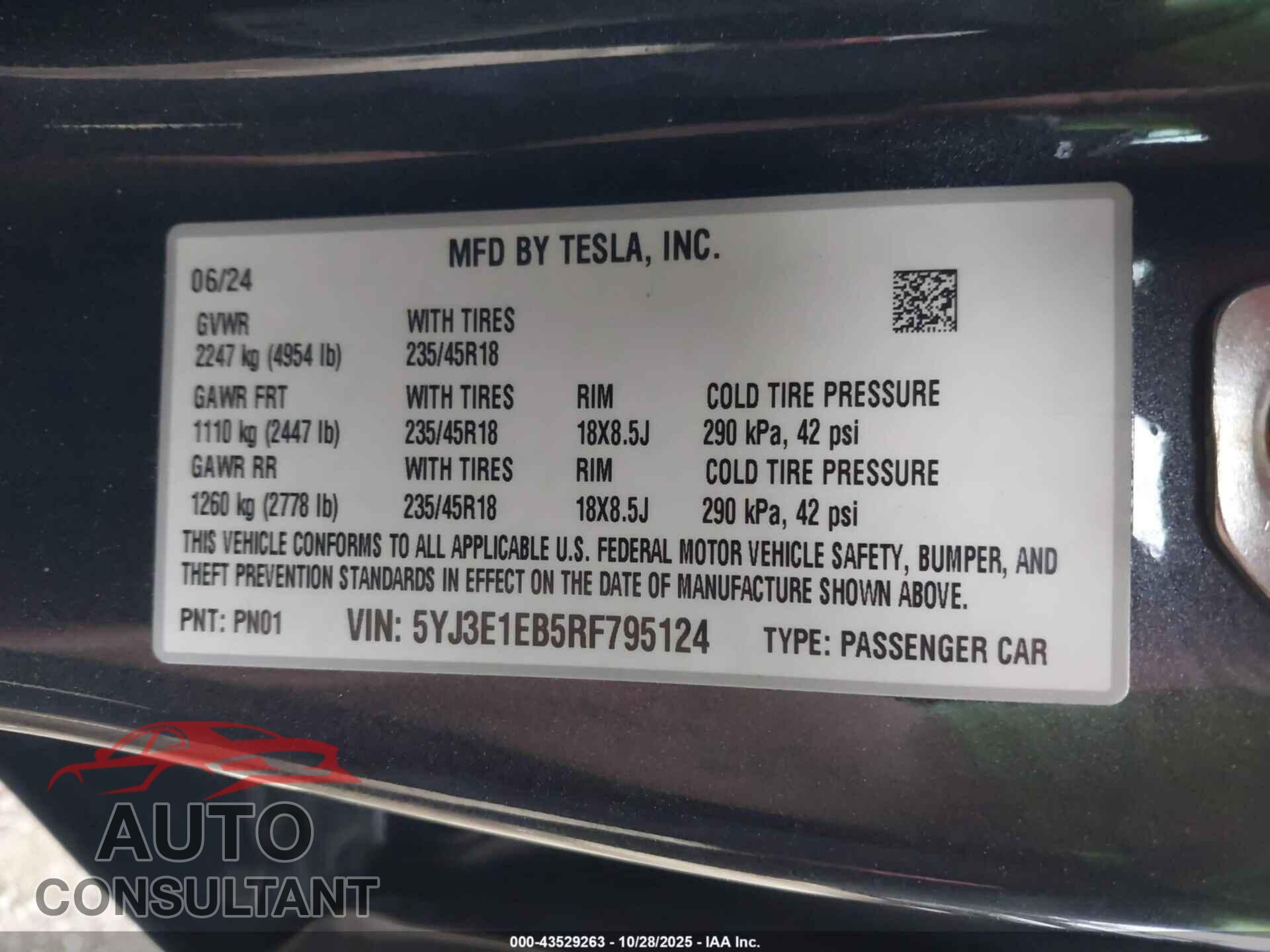 TESLA MODEL 3 2024 - 5YJ3E1EB5RF795124