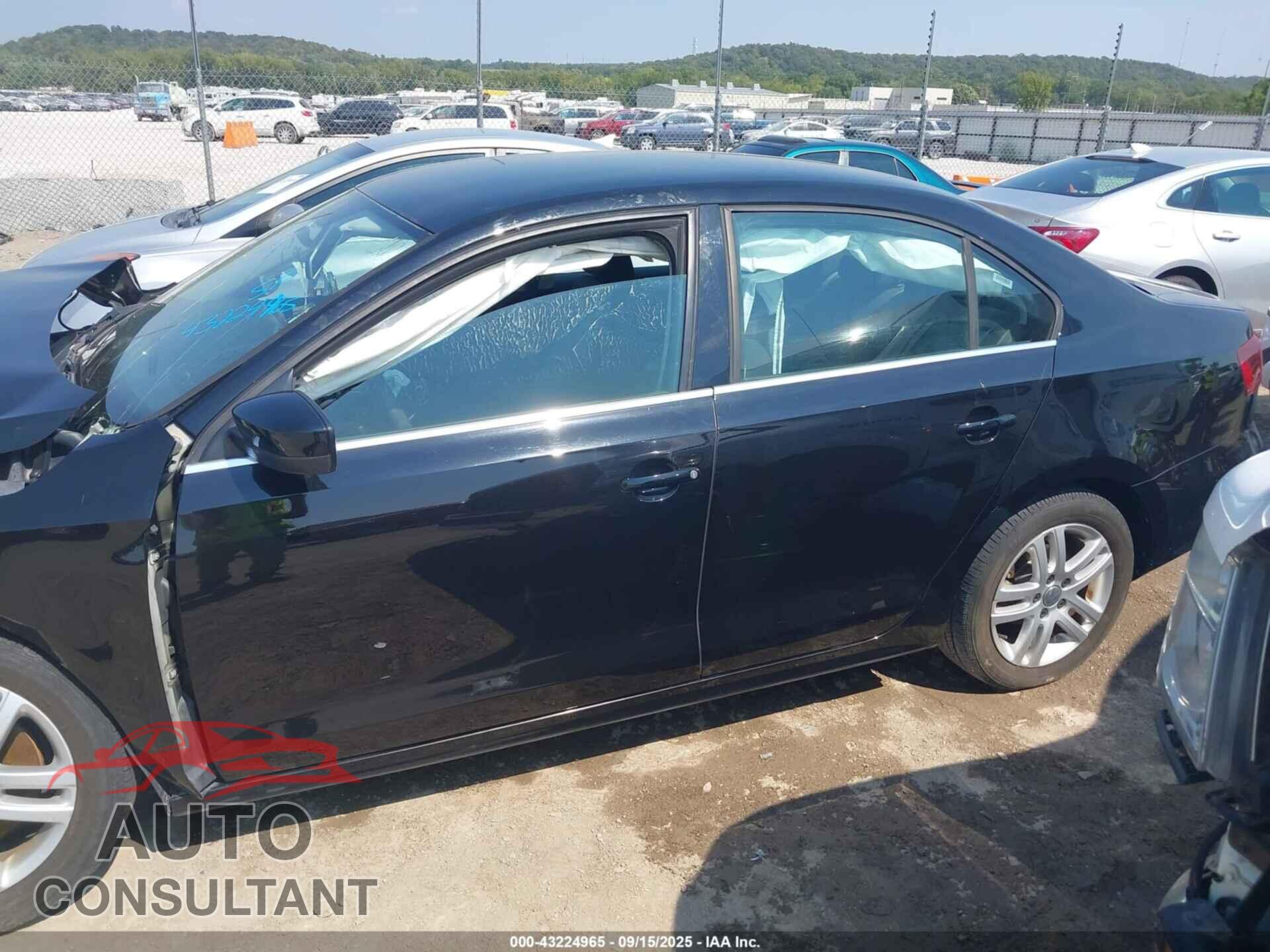 VOLKSWAGEN JETTA 2017 - 3VW2B7AJ2HM379401
