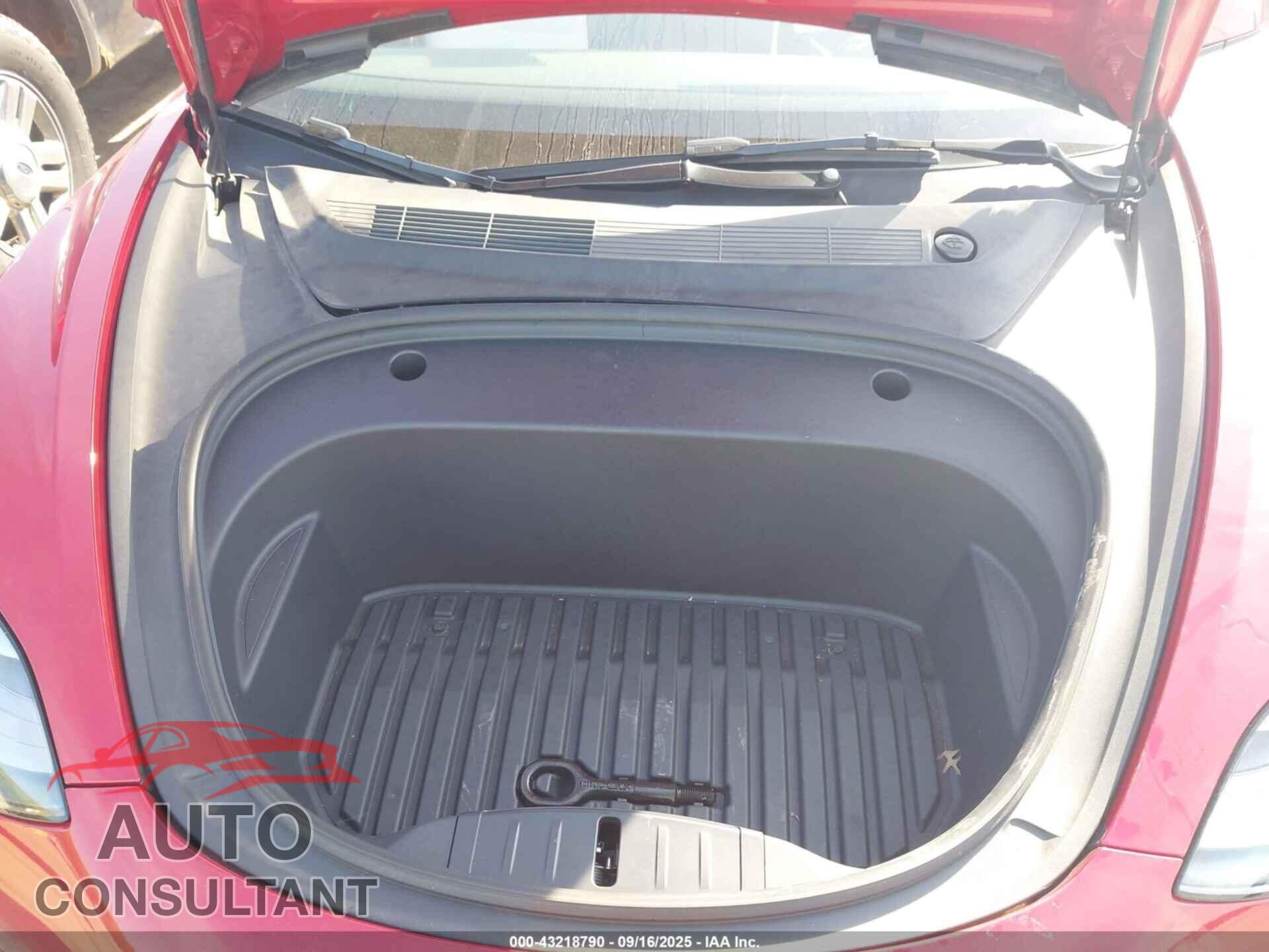 TESLA MODEL 3 2023 - 5YJ3E1EA8PF654746
