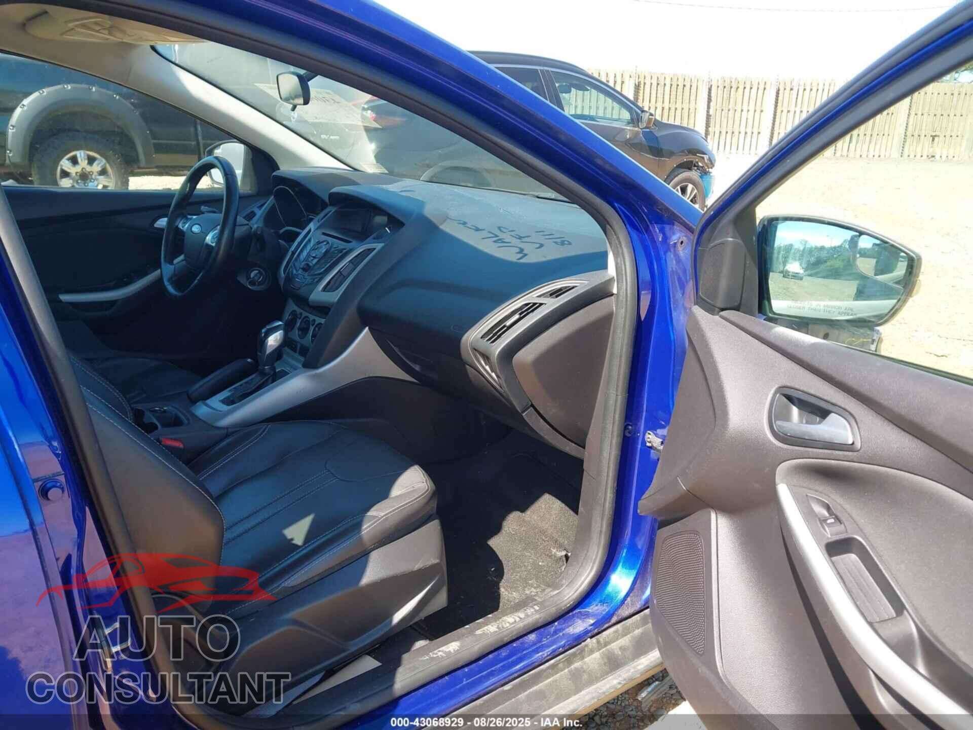 FORD FOCUS 2014 - 1FADP3K27EL455145