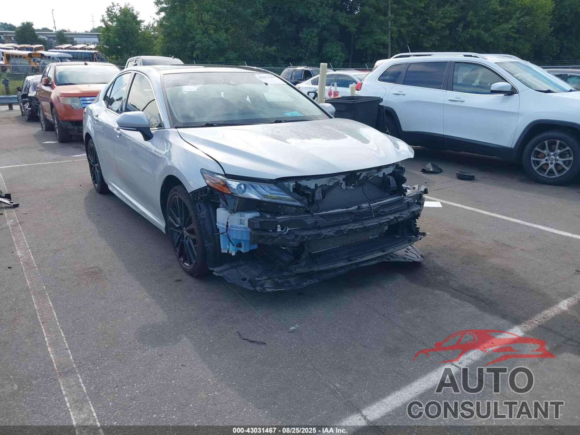 TOYOTA CAMRY 2023 - 4T1K61AK5PU104642
